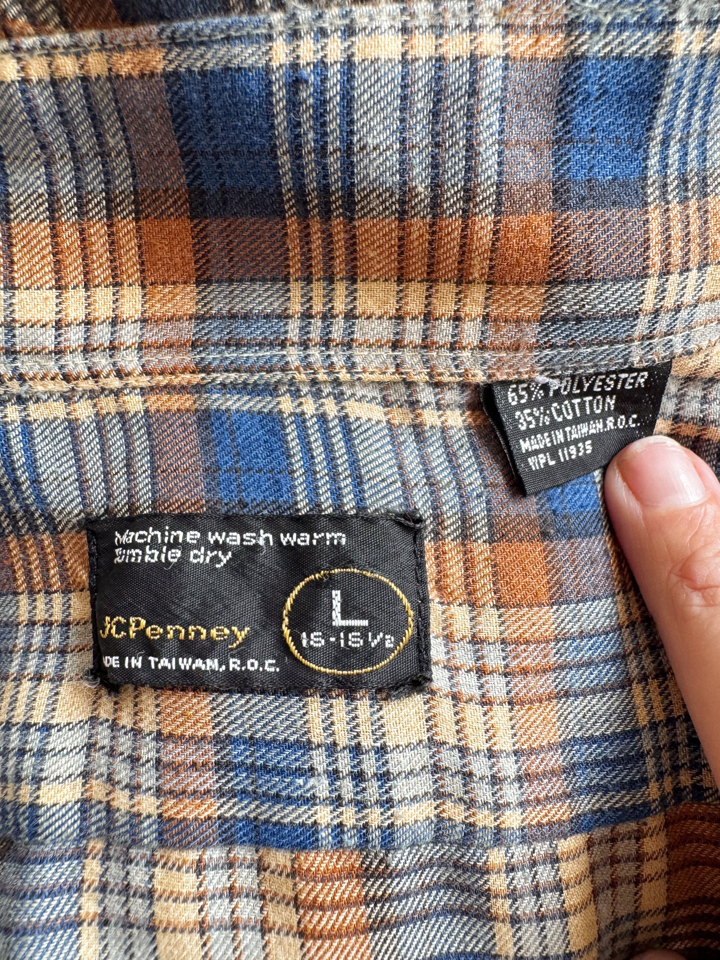 70s Plaid Flannel JCPenney Button Shirt (Mens L)