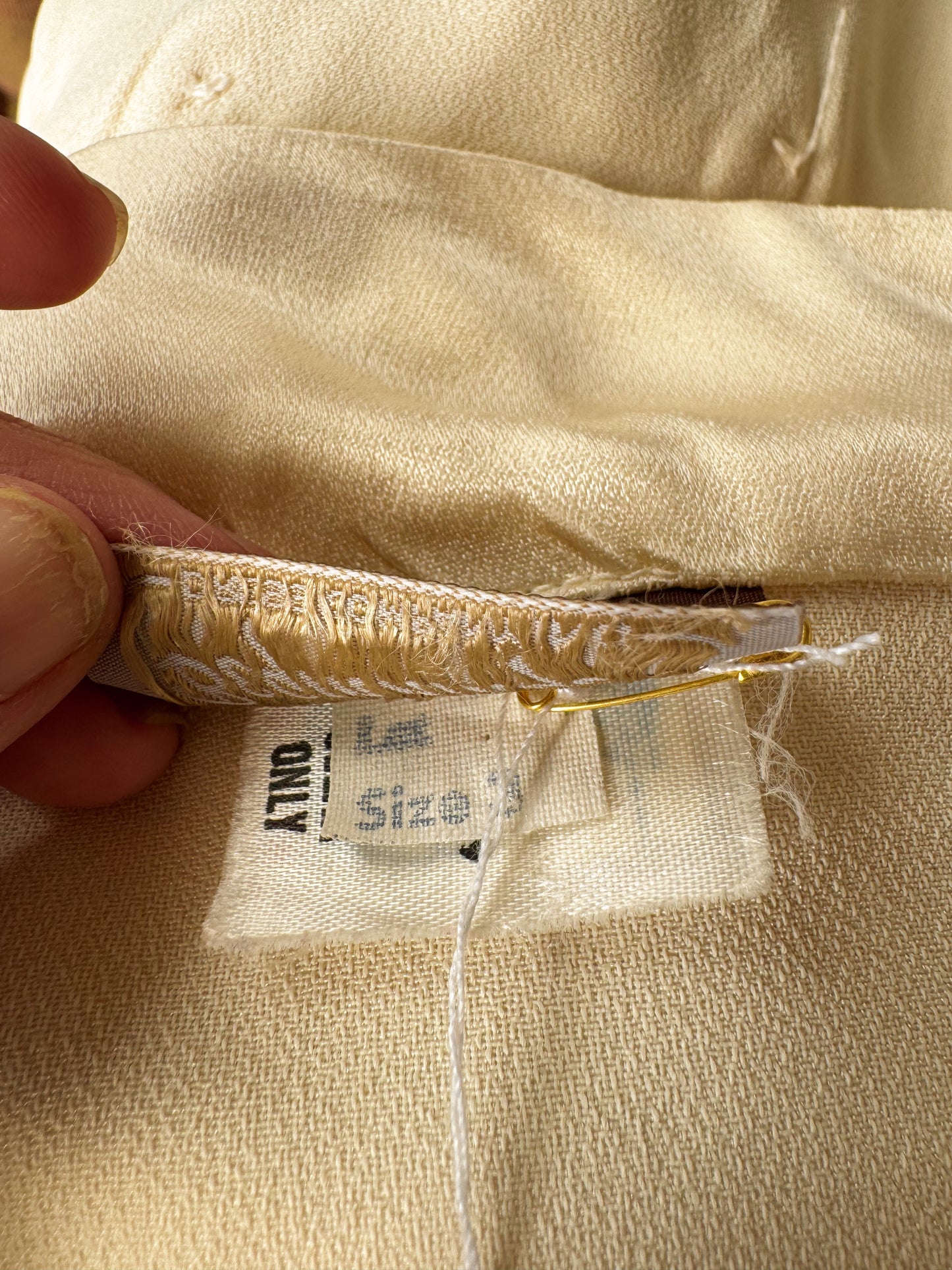 Sateen Ivory 70s Handkerchief Wrap Blouse (XS)