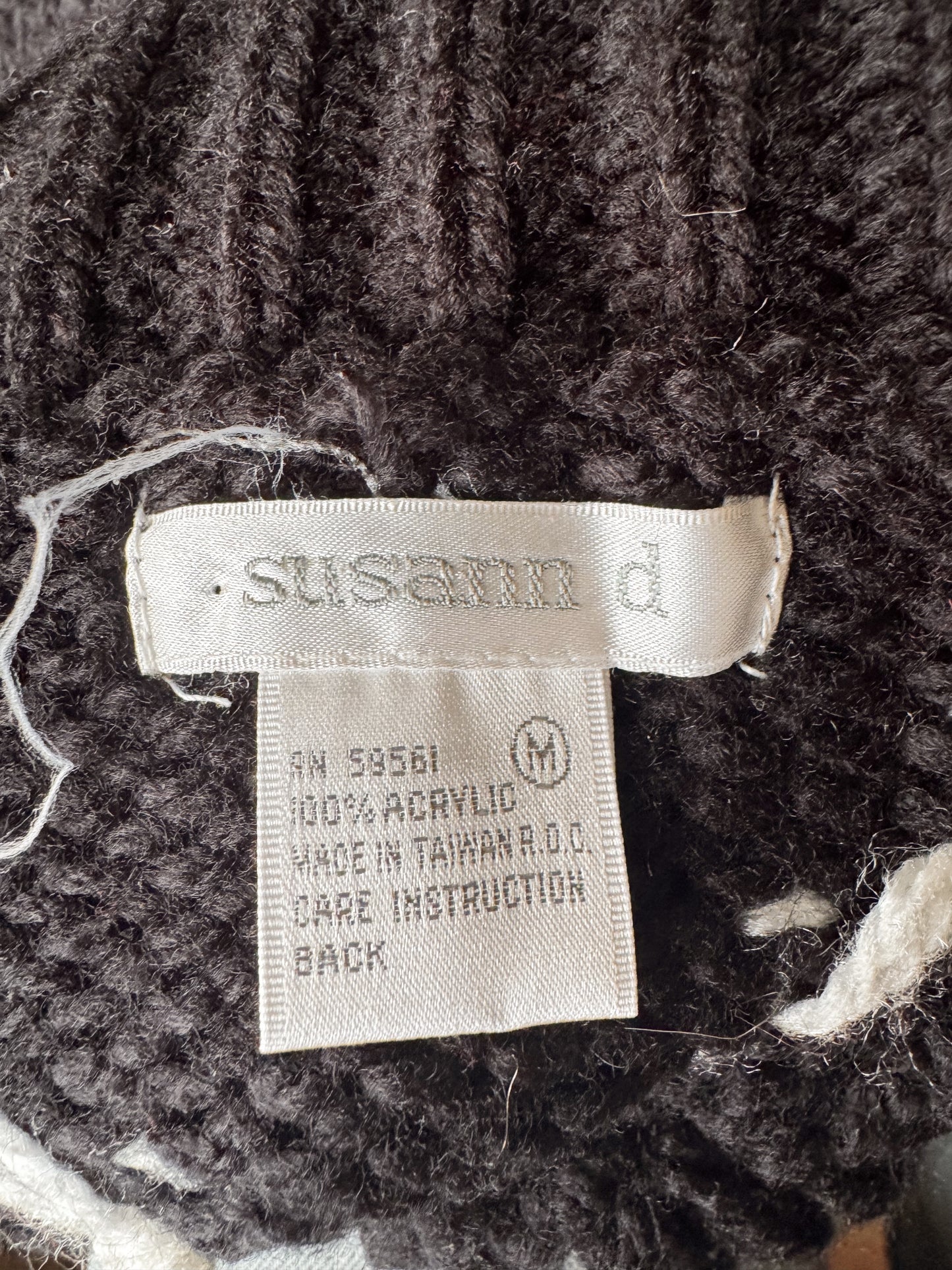 Winter Star 90s Sweater with Button Neck (M)