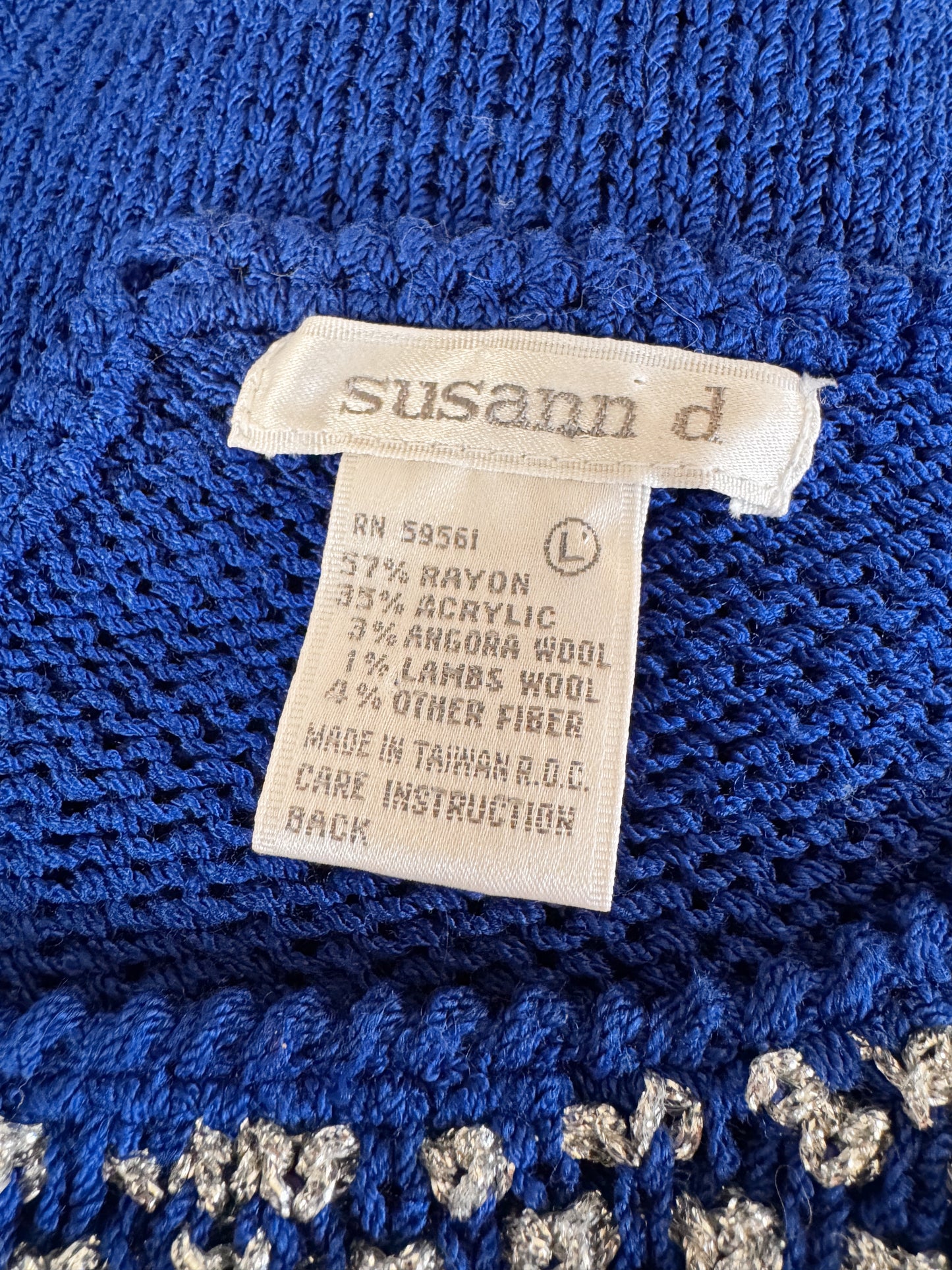 Blue and Silver 90s Knit Sweater (L)