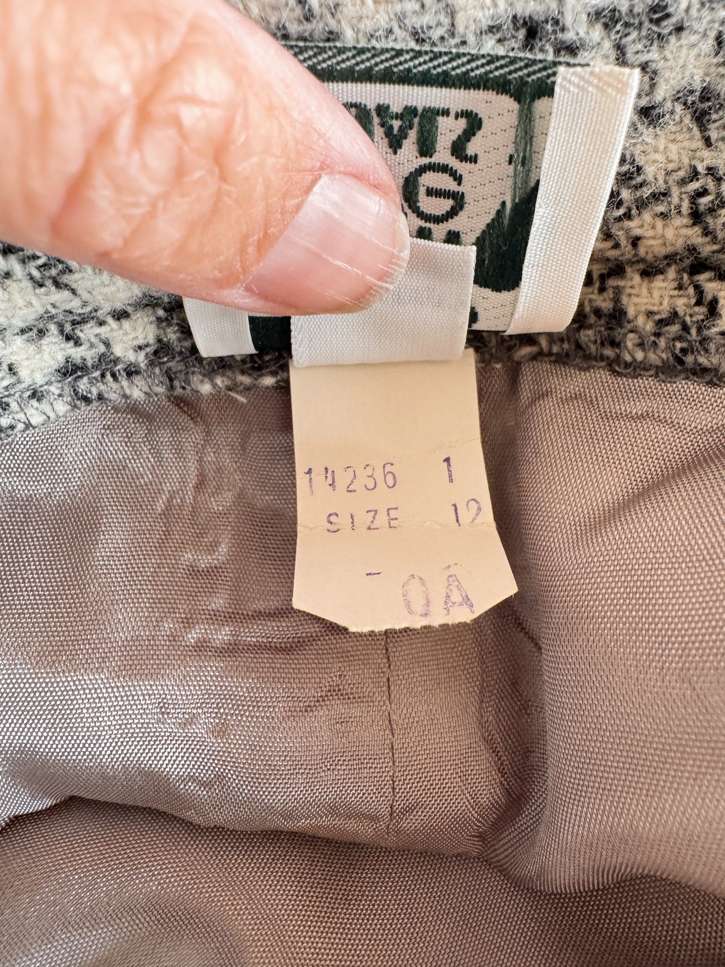 Houndstooth Wool 70s Skirt Suit Set (M)