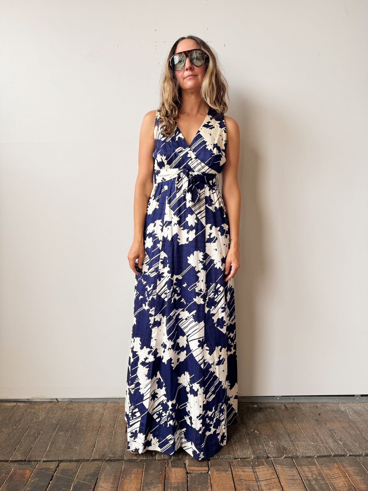 1960's Tori Richard Honolulu Floral Cotton Maxi Dress (M)