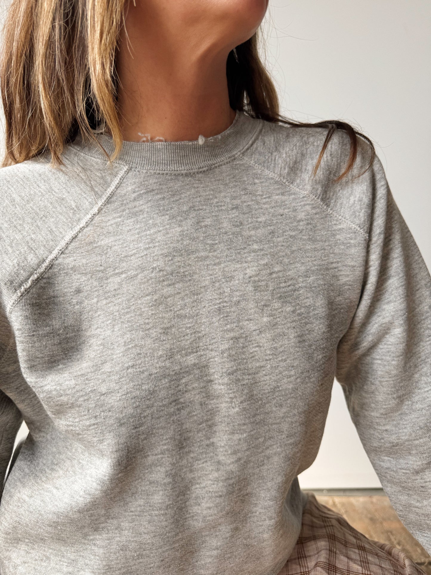 Distressed Heather Grey Crewneck Sweatshirt (M)