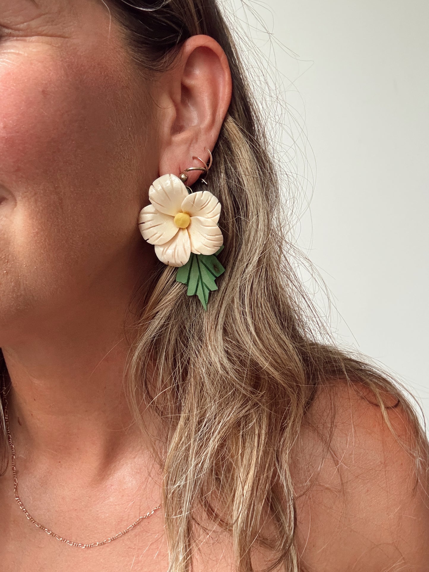 Wood Tropical White Flower Earrings