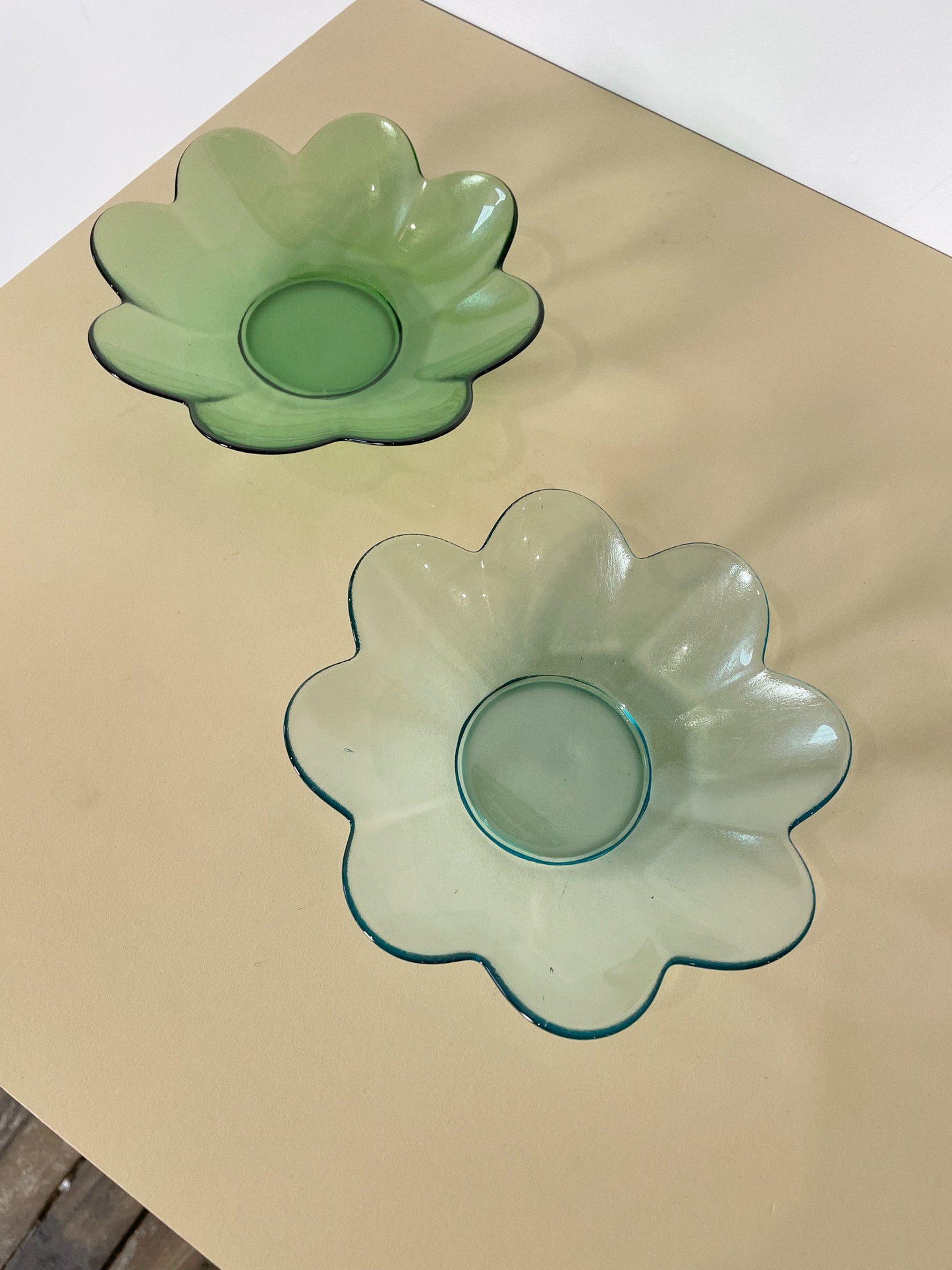 Daisy Glass Dish