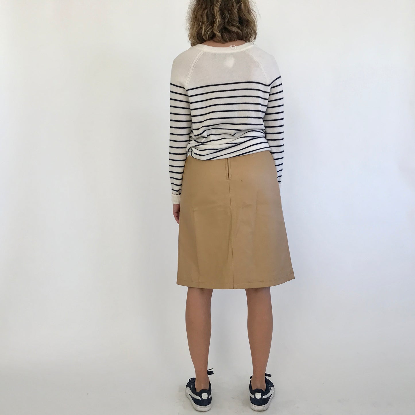 STRIPED RAGLAN SWEATER / SMALL