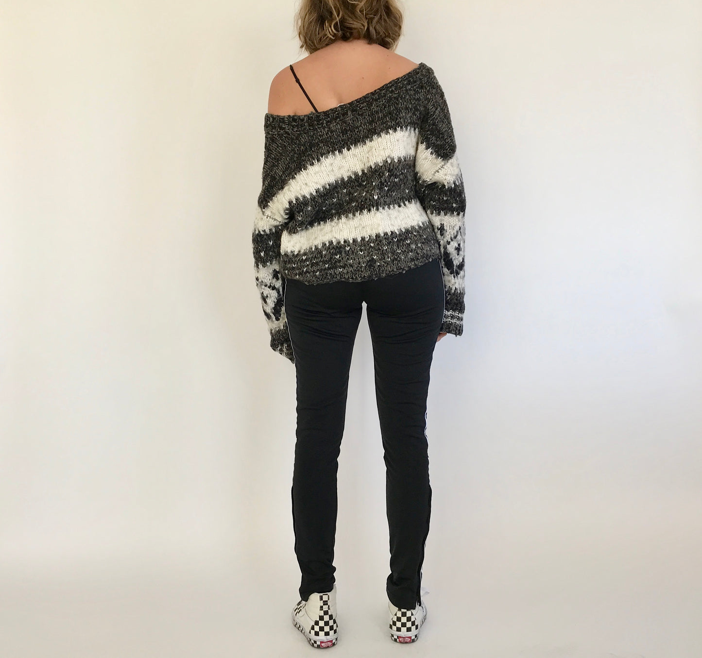 FOUNTAIN SWEATER / LARGE