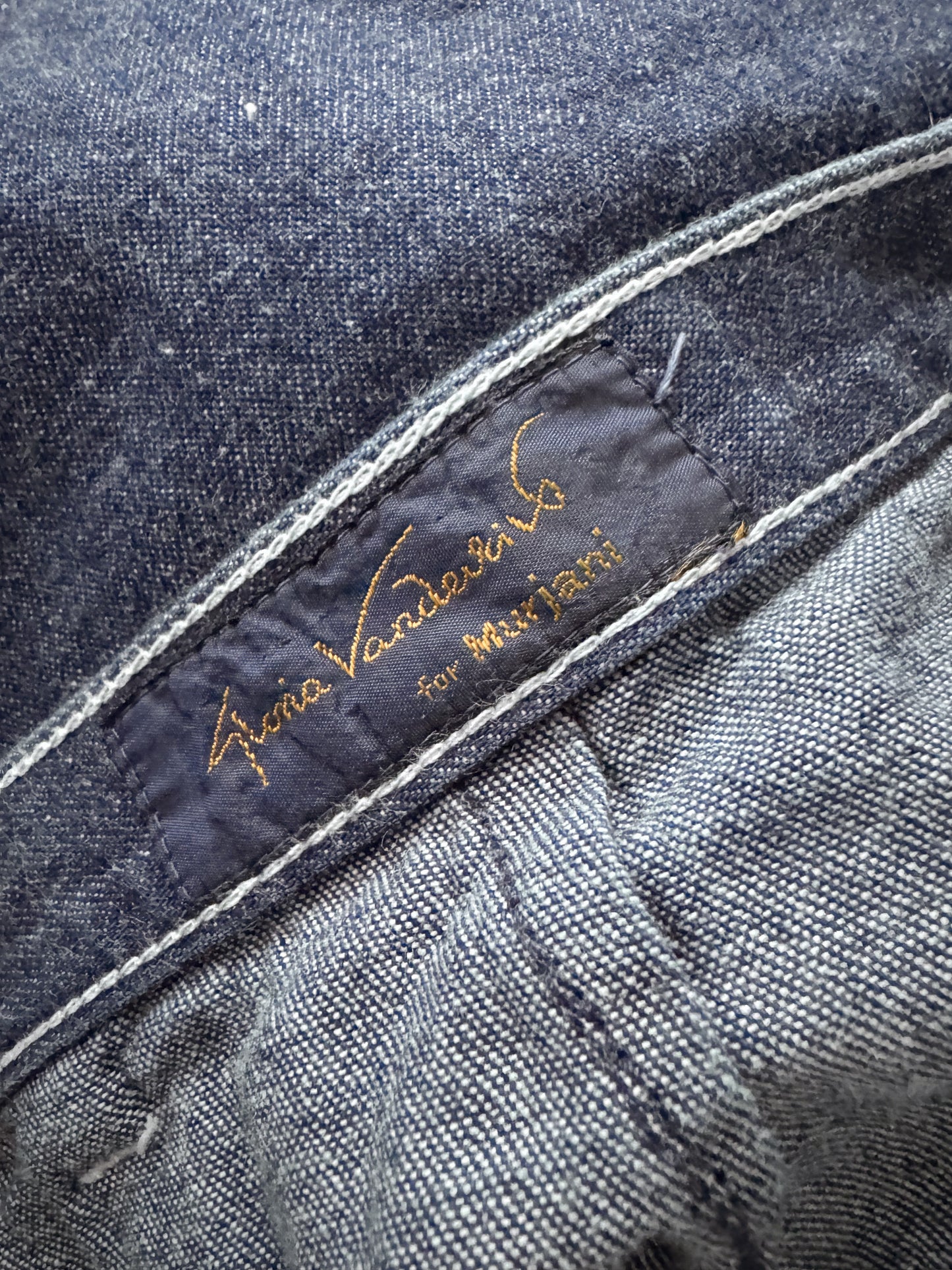 70s Cotton Gloria Cuffed Denim Jeans (25")