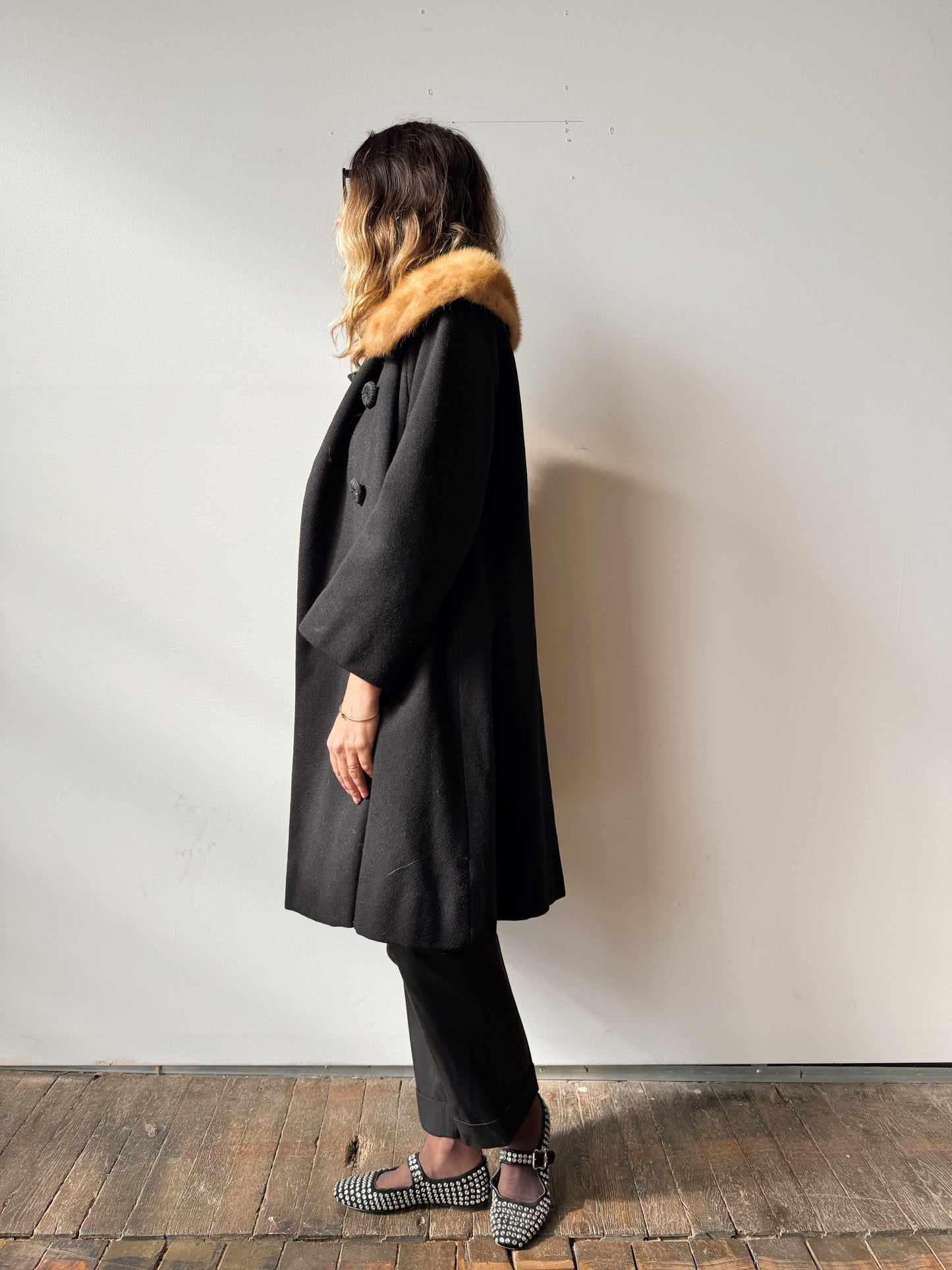 Vintage Miss Topper Wool Coat with Mink Collar (M))