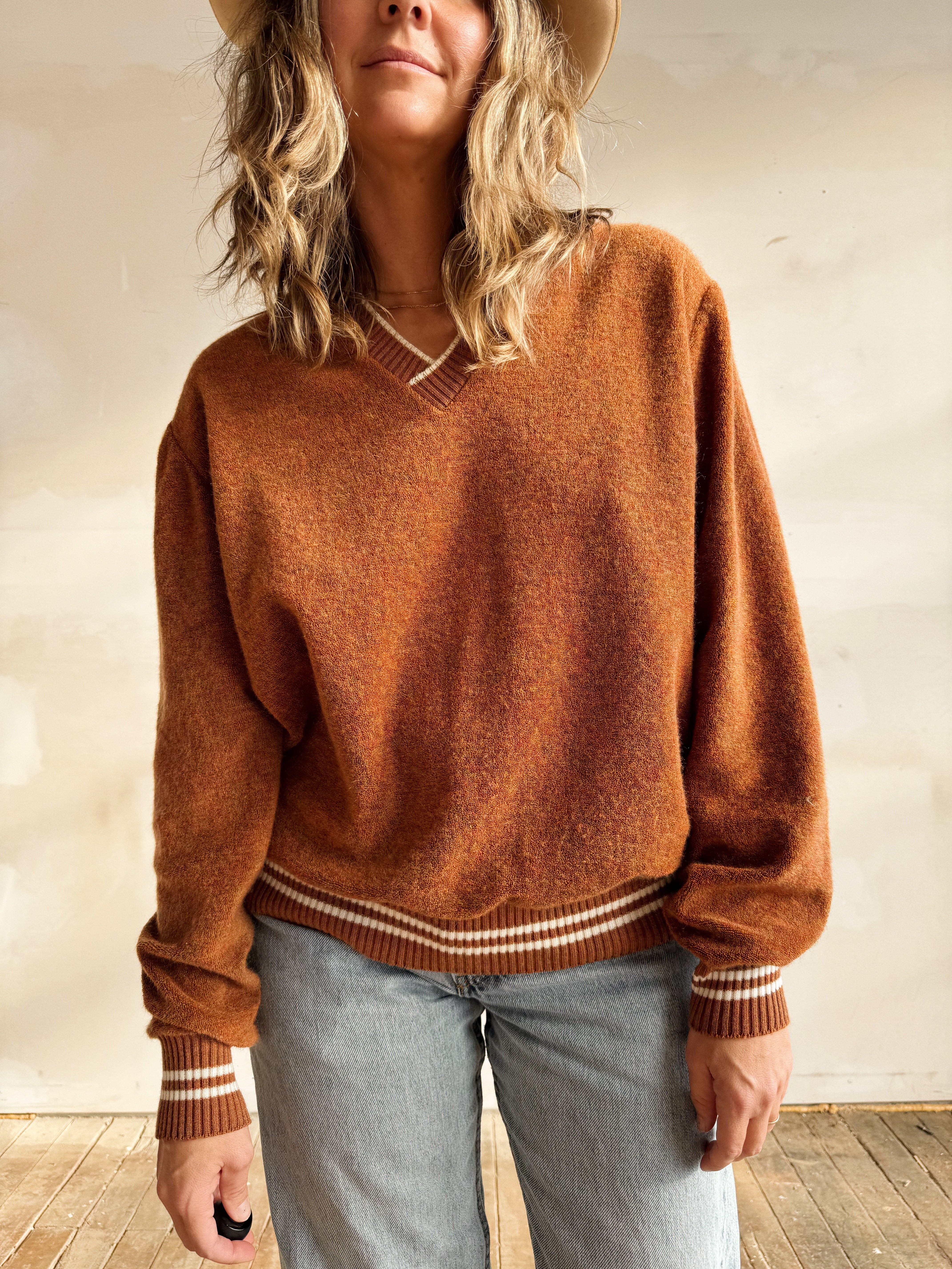 80s Terrycloth V-Neck – dry vtg and