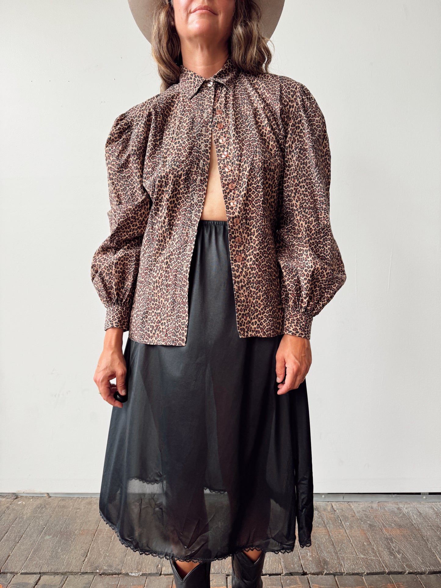 Norma Kamali 80s Leopard Vintage Blouse (M)