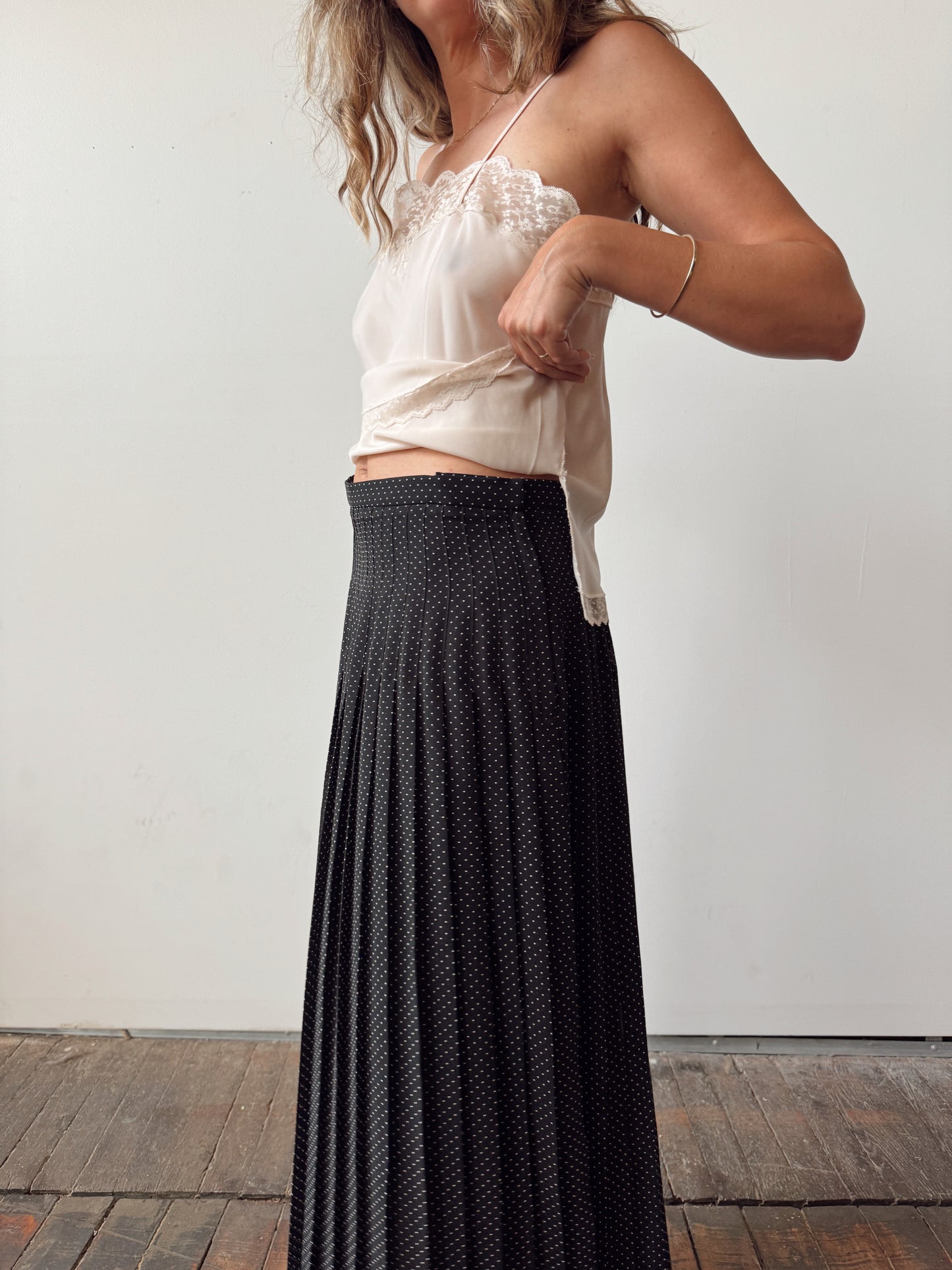 90s Pleat Maxi Skirt with Dots (32")