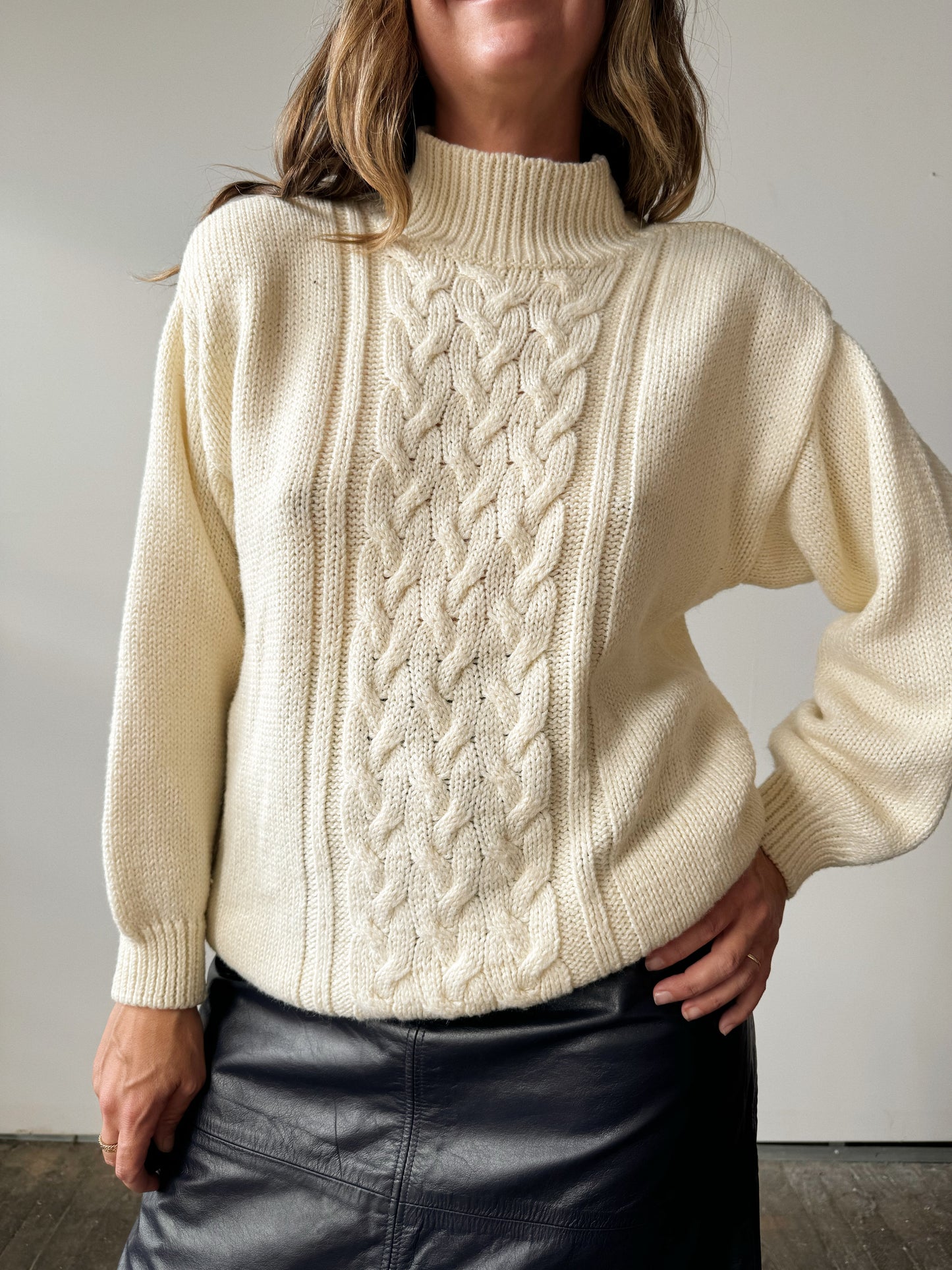 Le Moda Wool Knit Sweater (S)