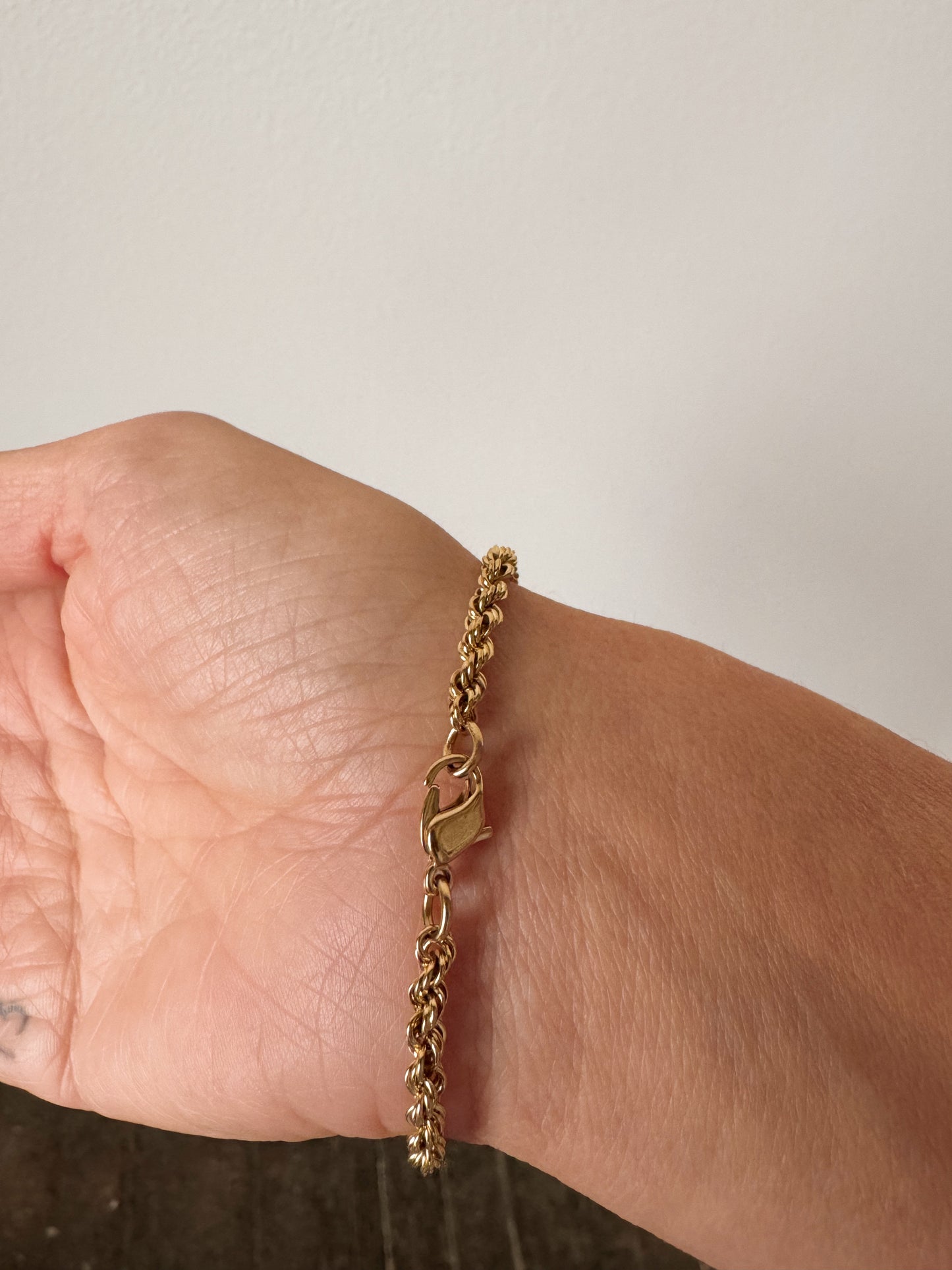 Gold Tone 8" Rope Bracelet