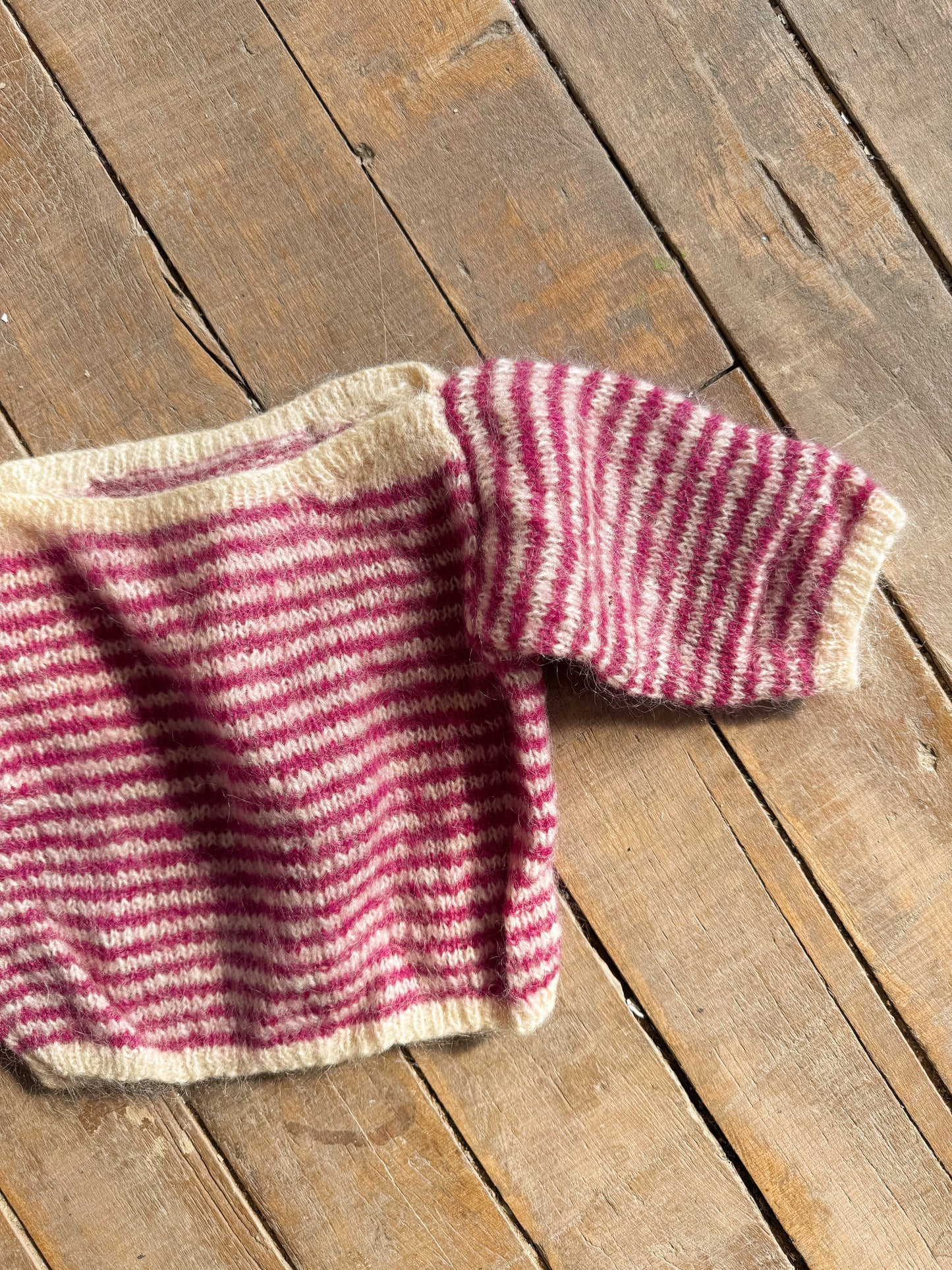 Handknit 80s Plum Striped Boatneck Sweater (12mths)