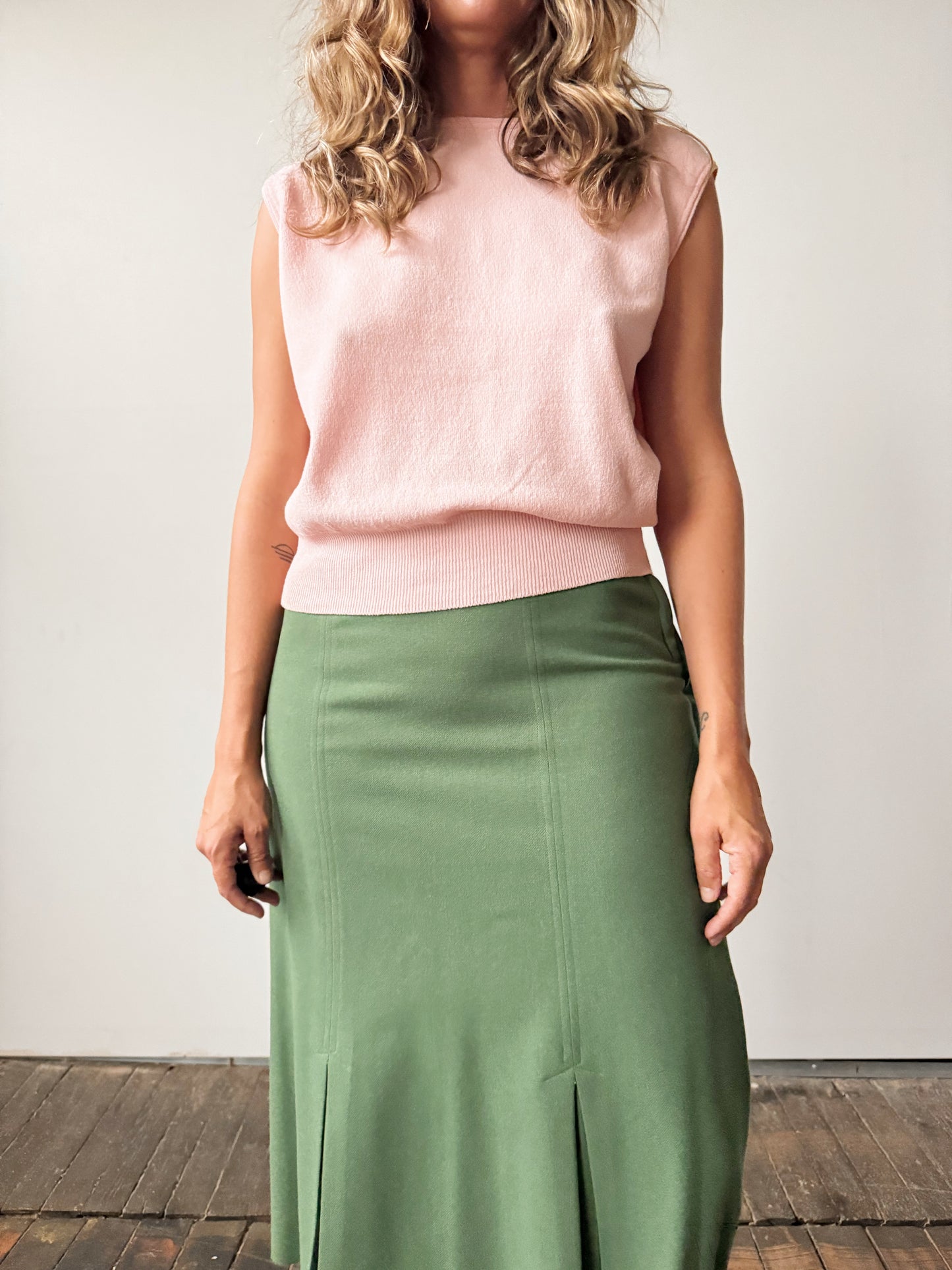 70s Vintage Moss Green Pencil Skirt (25")