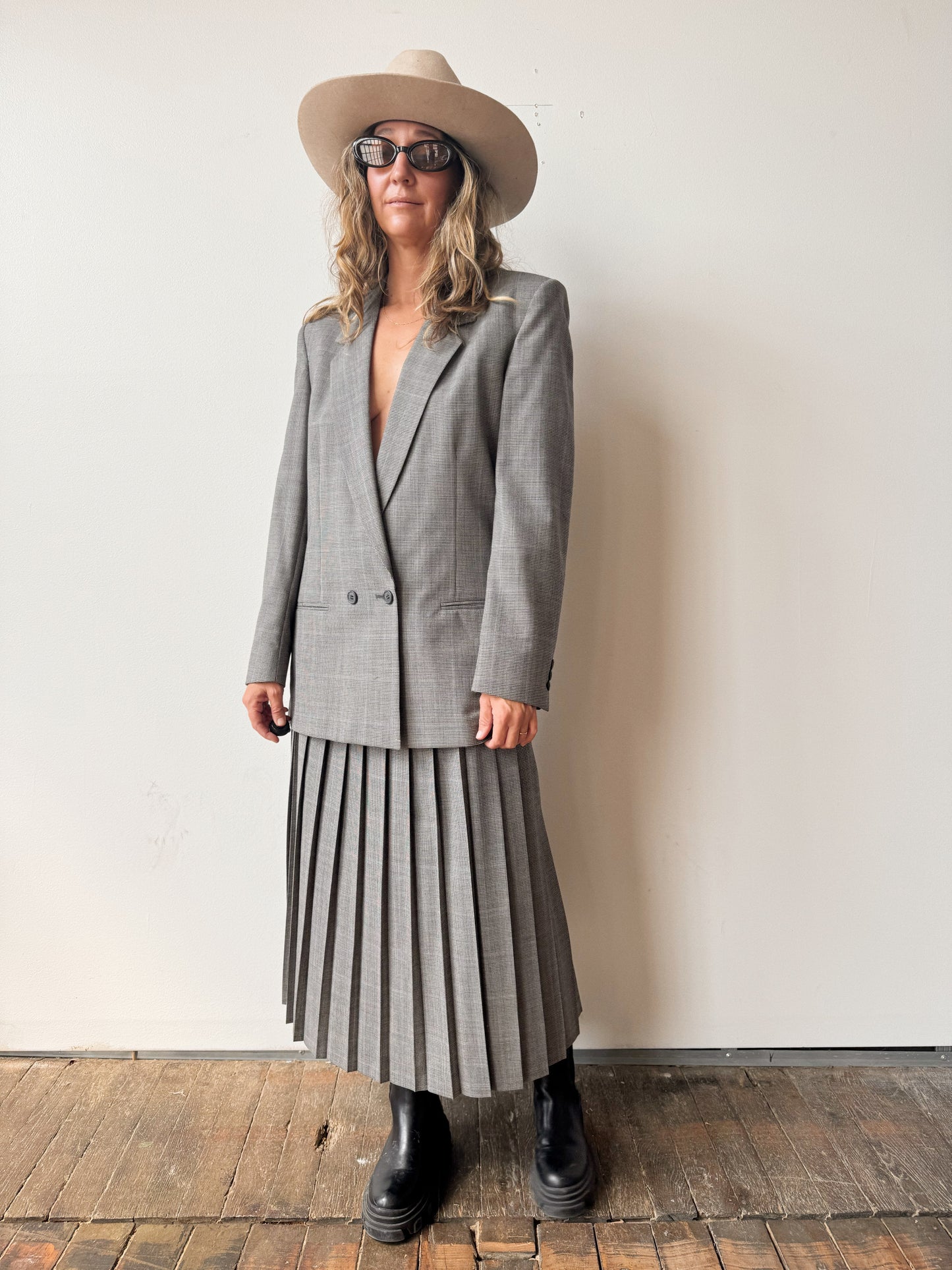Houndstooth 90s Pleated Skirt with One Button Blazer Skirt Suits (28")