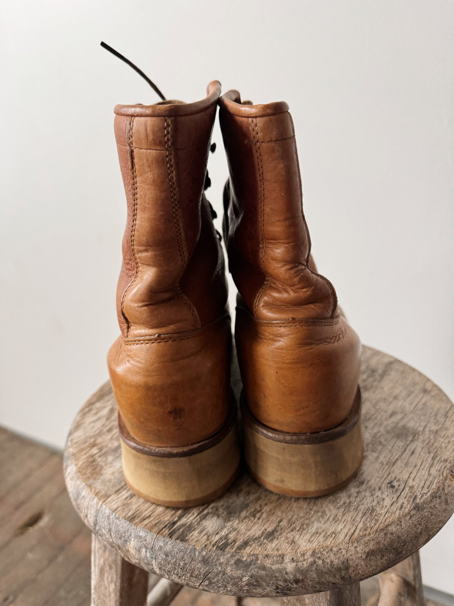 90s Leather Roper Lace-up Boot (8.5)