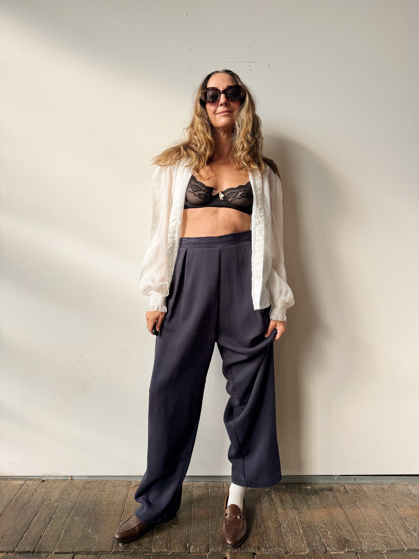 90s Navy Soft Wideleg Trouser Pant (28")