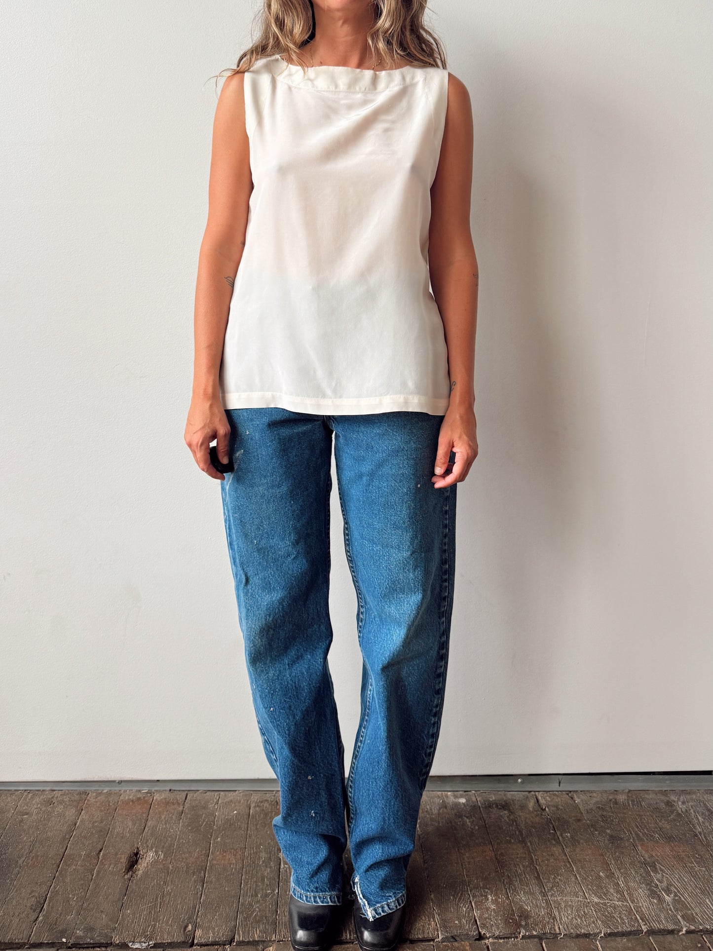 Silk 00s Ivory Studio Sleeveless Blouse (L)