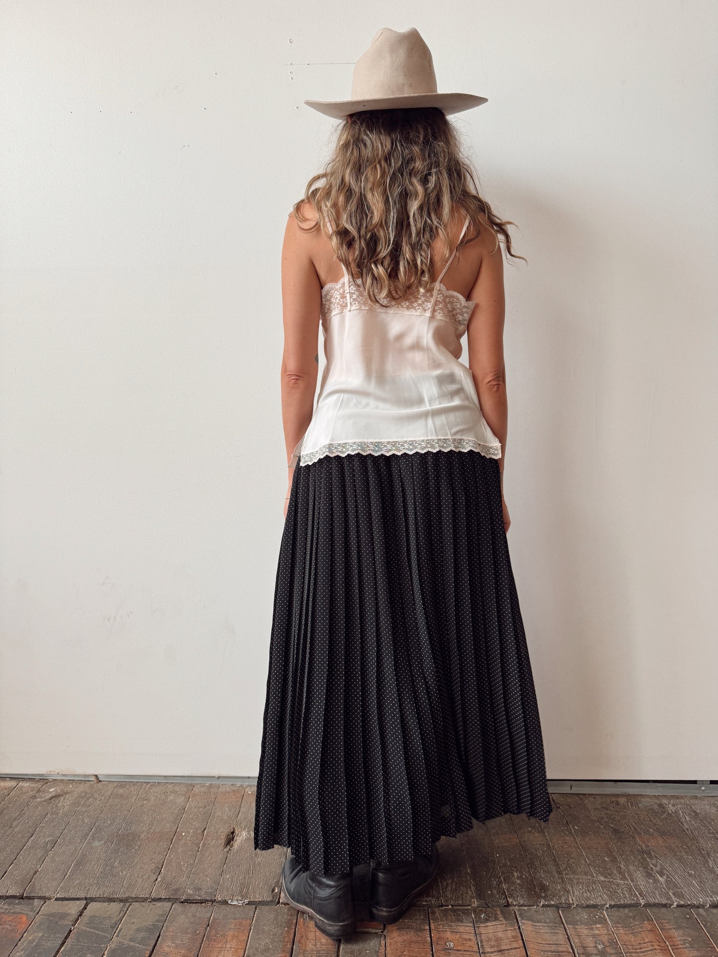 90s Pleat Maxi Skirt with Dots (32")
