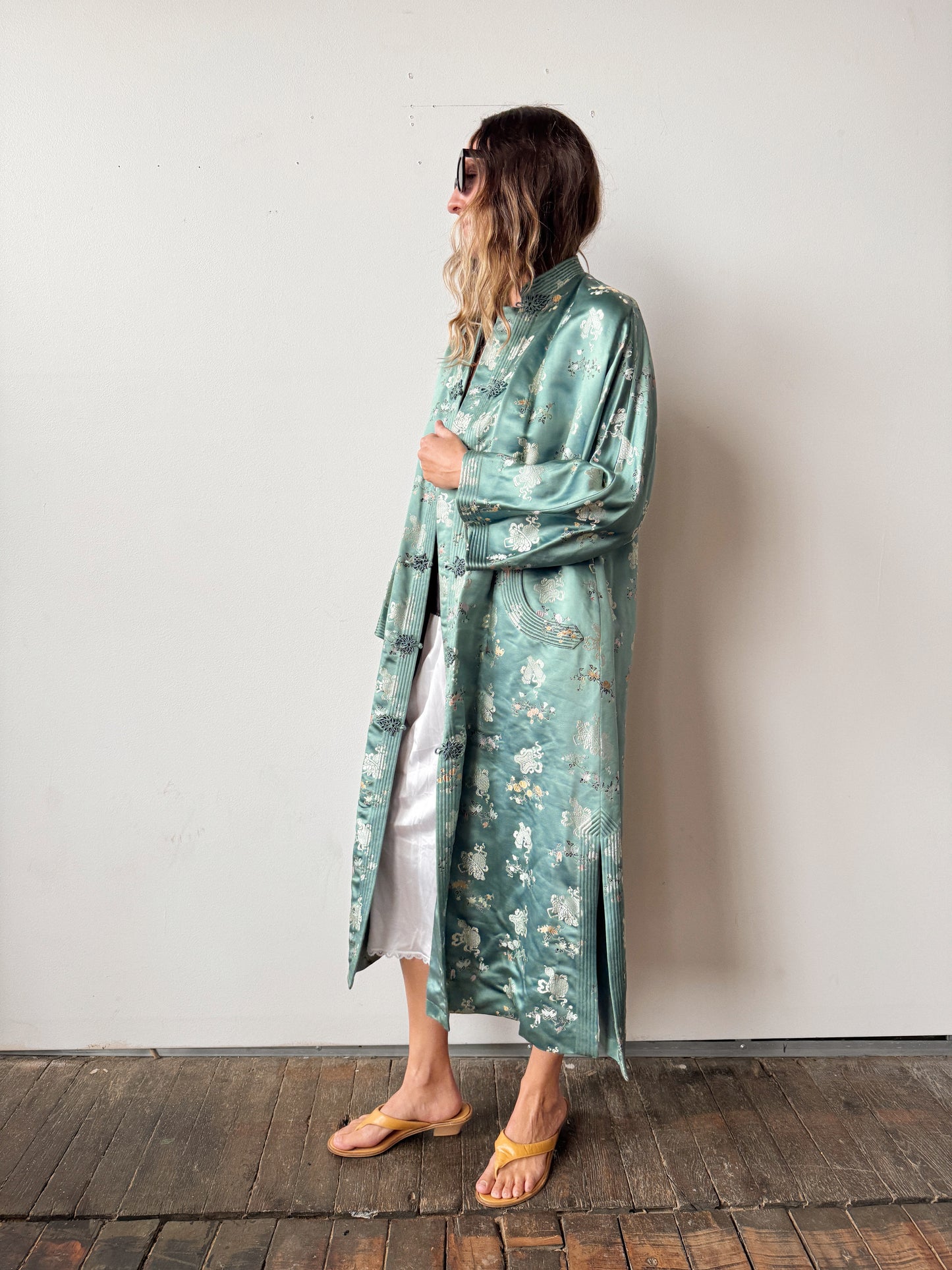 Dynasty 60s Sateen Jade Kimono with Wide Sleeves (M)