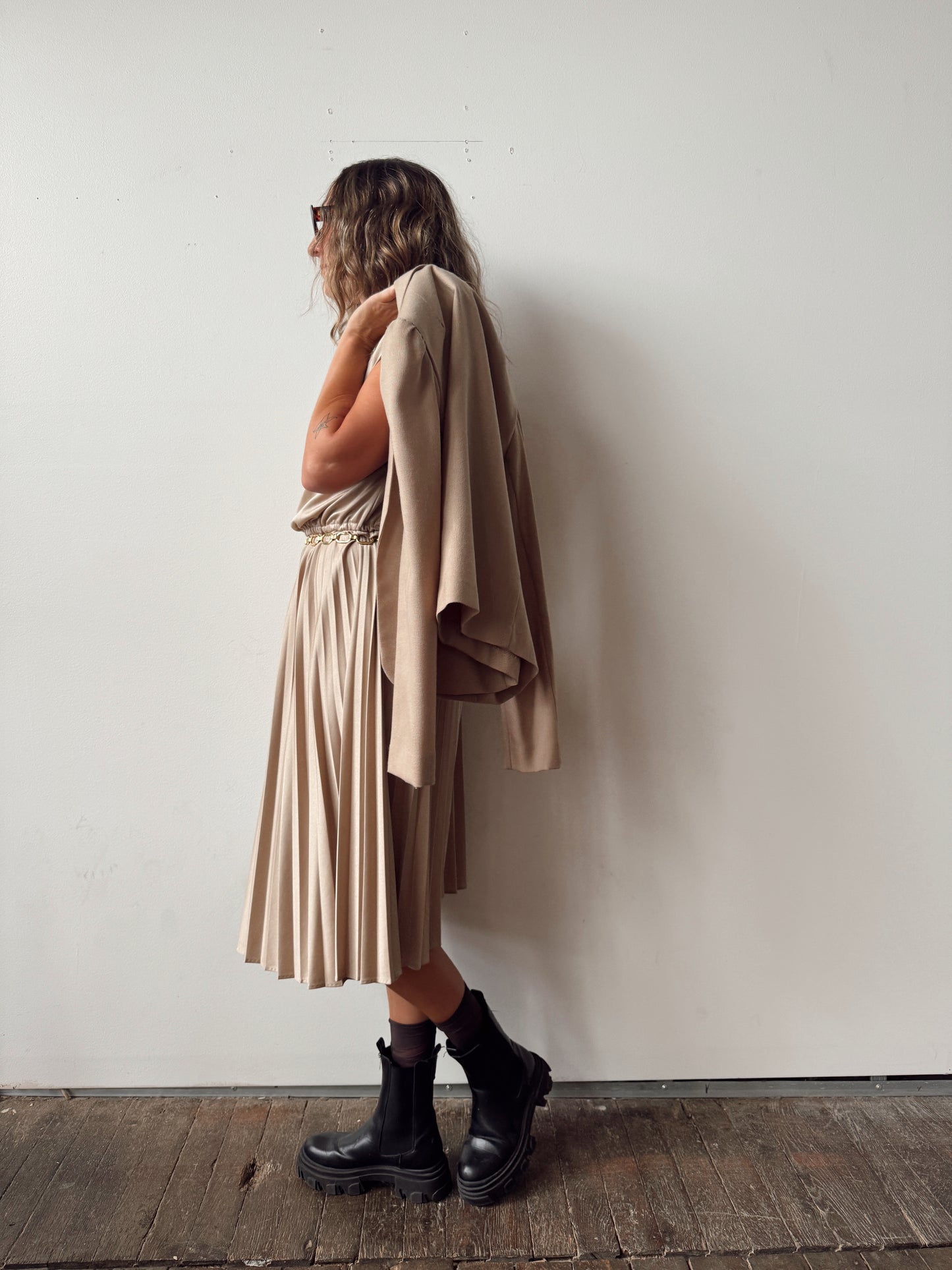 Pleated Beige V-Neck Dress and Cropped Jacket (M)