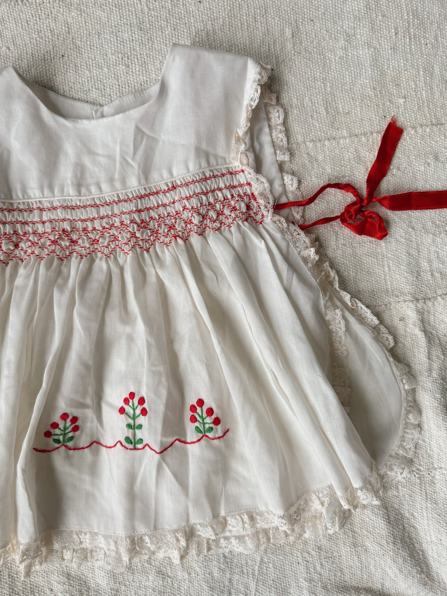 60s Apron Embroidered Top with Ribbon Ties (2T)