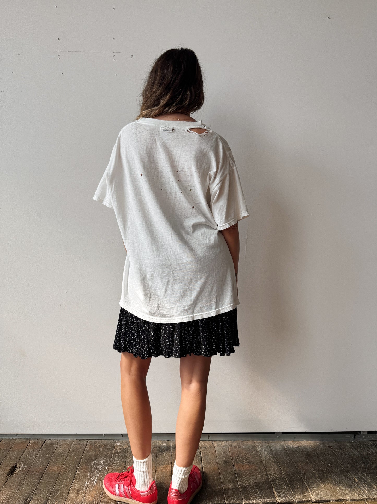 Racing Distressed Thin 90s T-Shirt (Mens L)