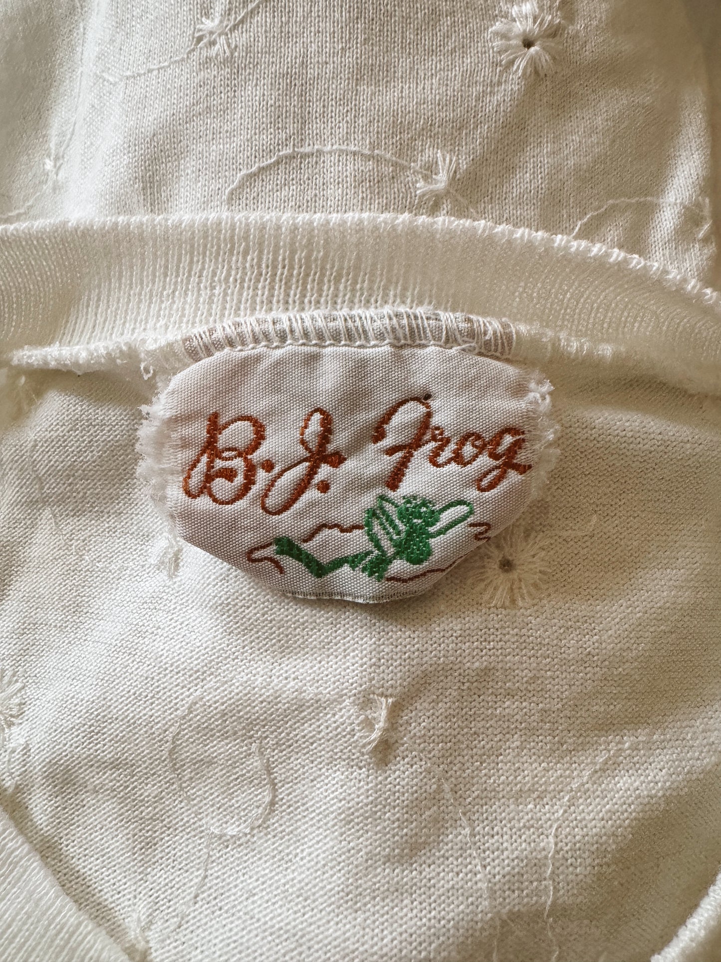 Eyelet 90s Cotton White T-Shirt (M)