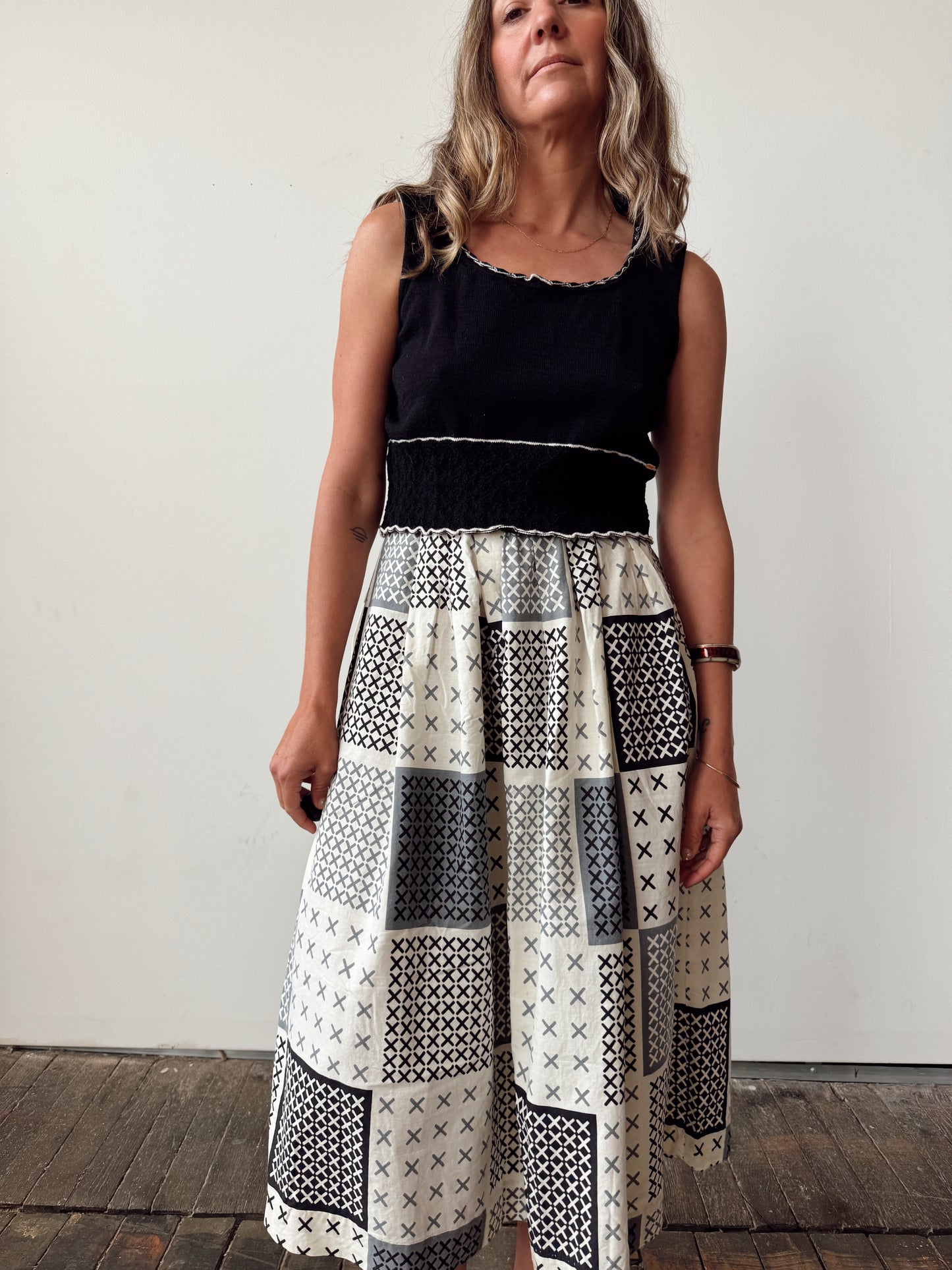 Wool St. John Sleeveless Knit Top (S)