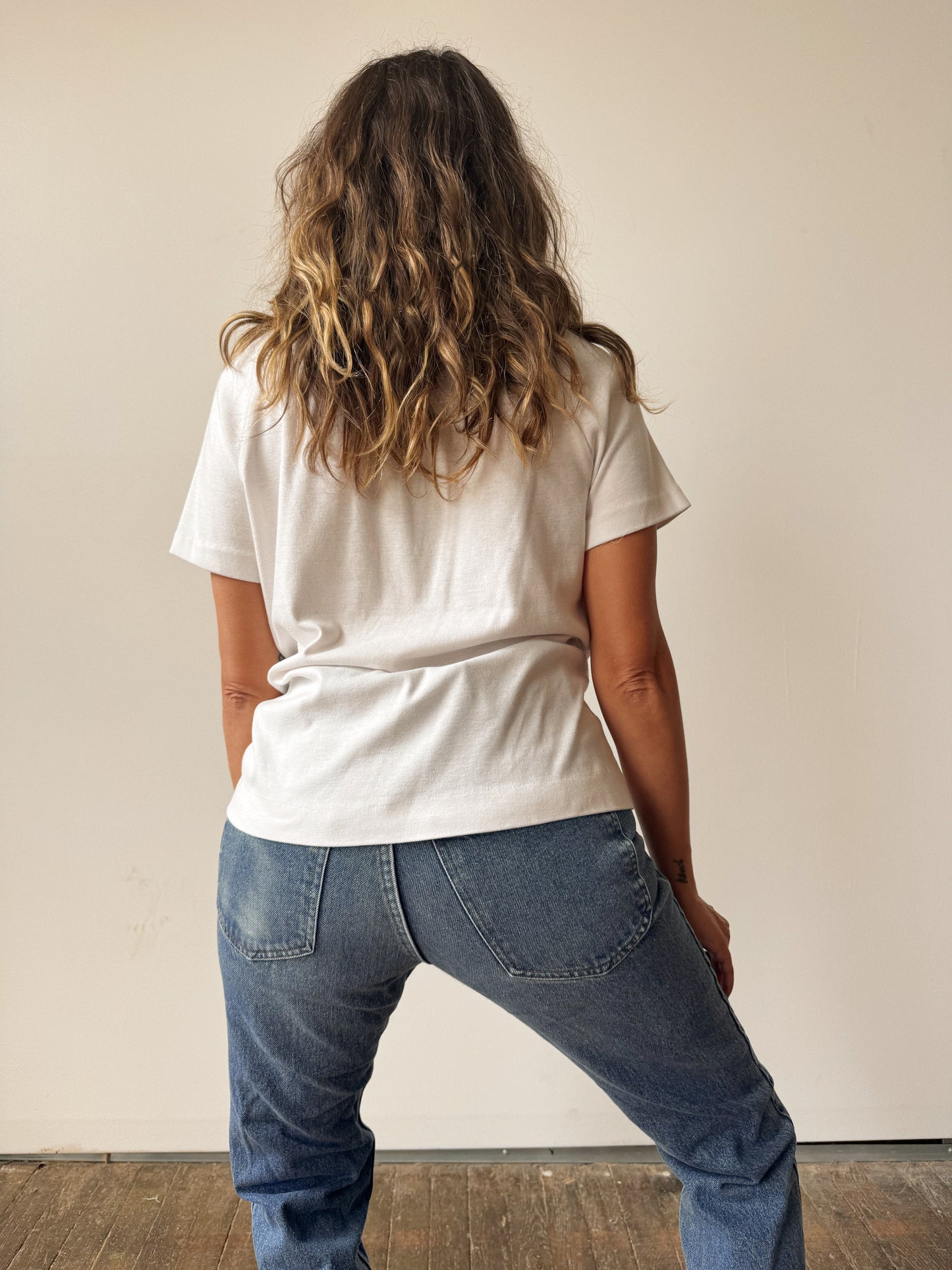 White Button 90s Vintage Tee (S/M)