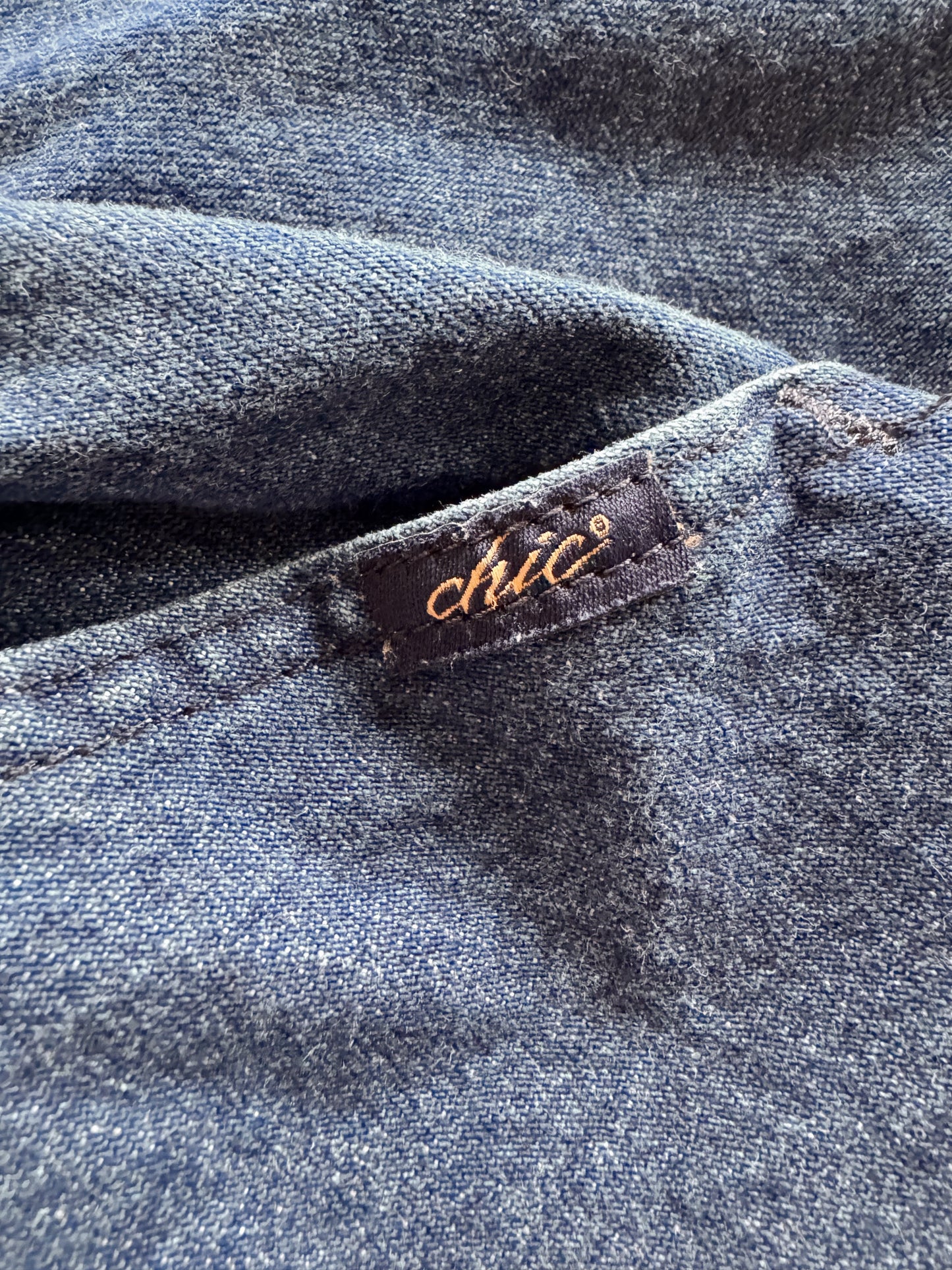 90s Chic Dark Denim Shorts (27")