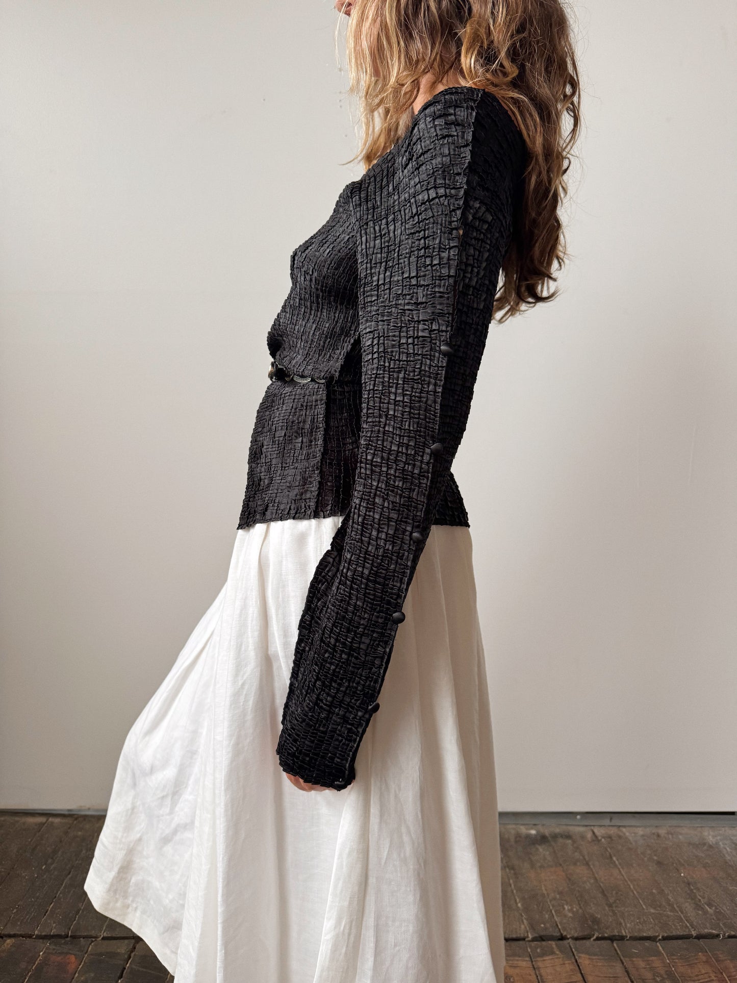 Crinkled Blouse with Button Sleeve (L)