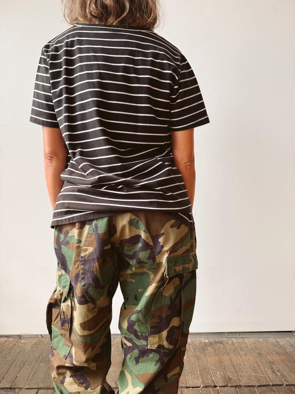 Black and White Striped 00s Cotton Tee (M)