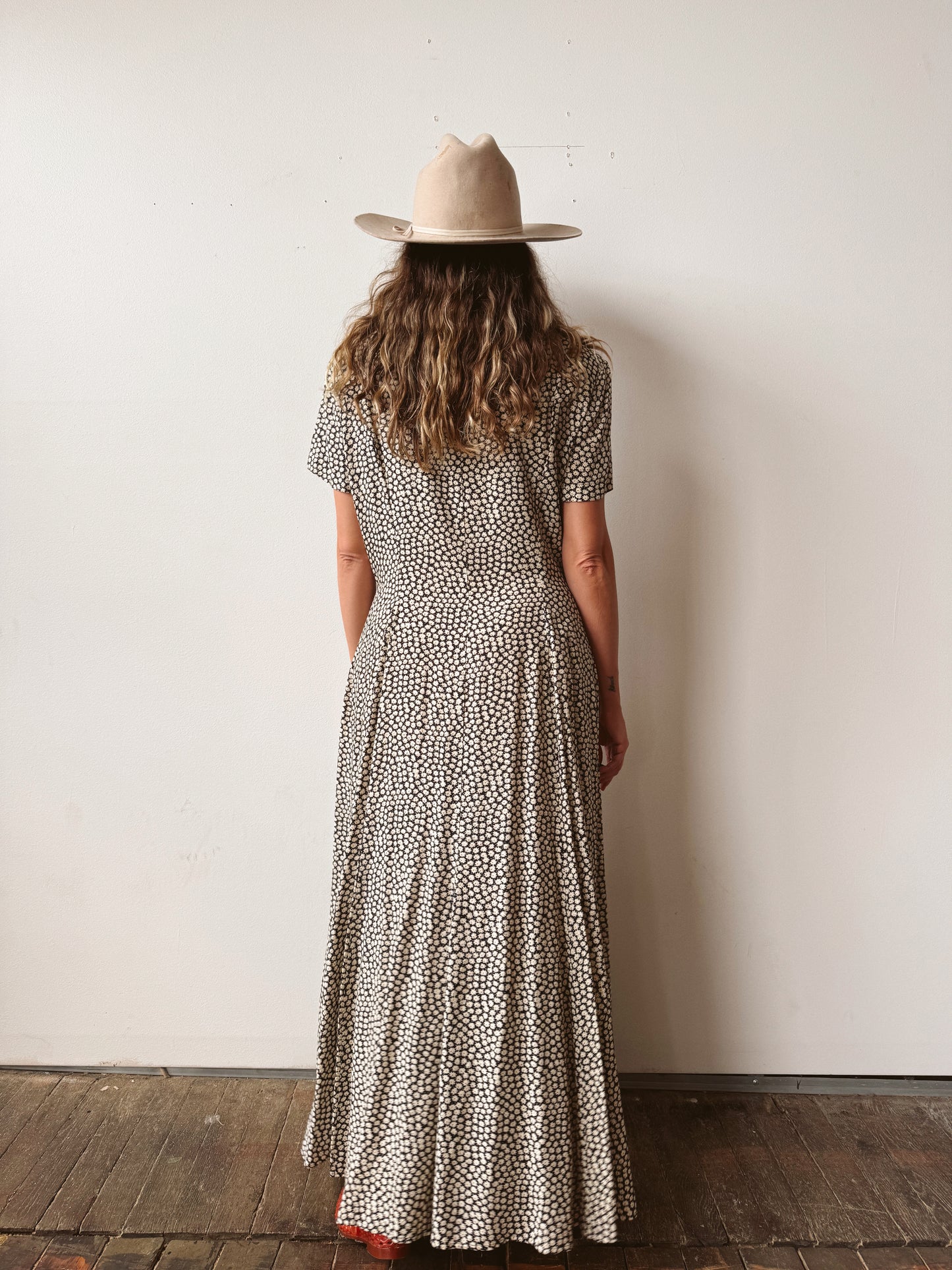 Daisy 90s Tie-Front Maxi Robbie Bee Dress (L)