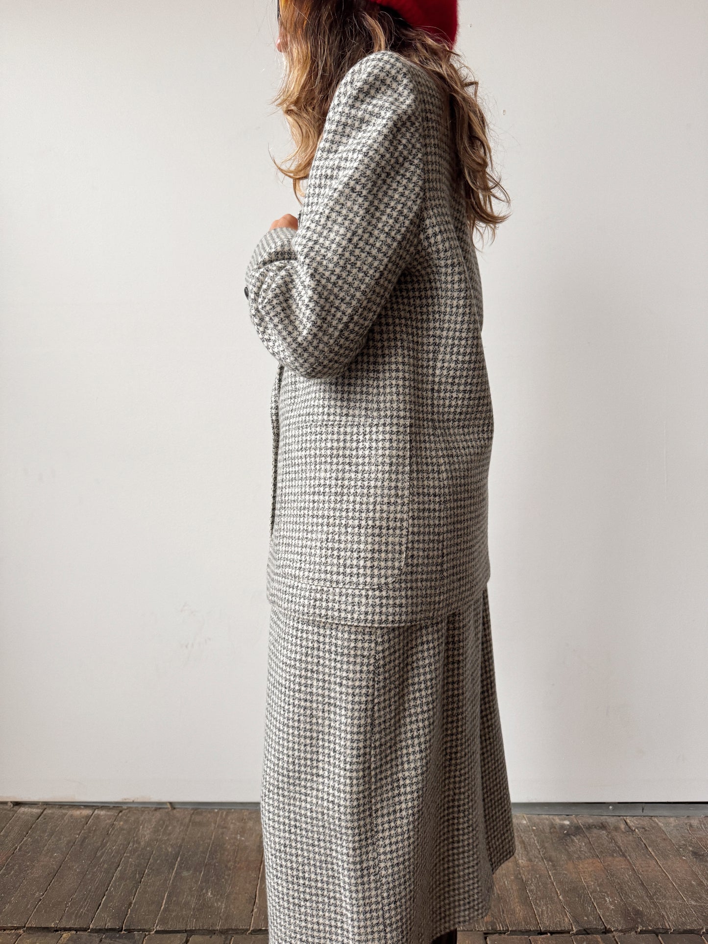 Houndstooth Wool 70s Skirt Suit Set (M)