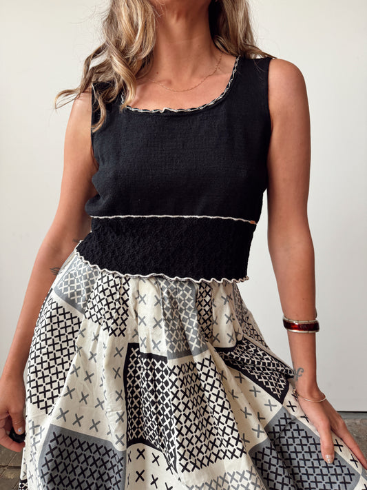Wool St. John Sleeveless Knit Top (S)