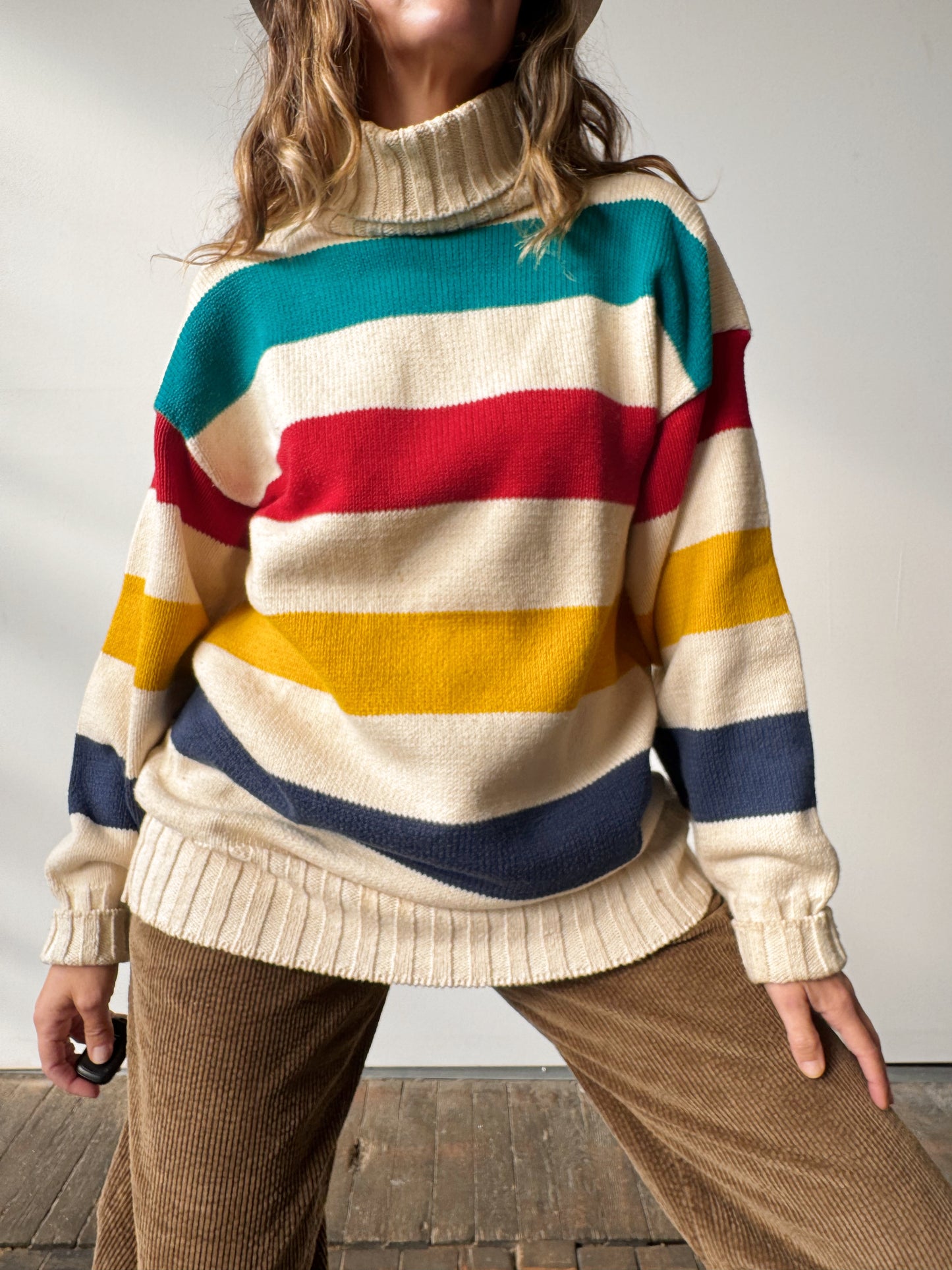 Knit Striped Turtleneck 90s Sweater (L)