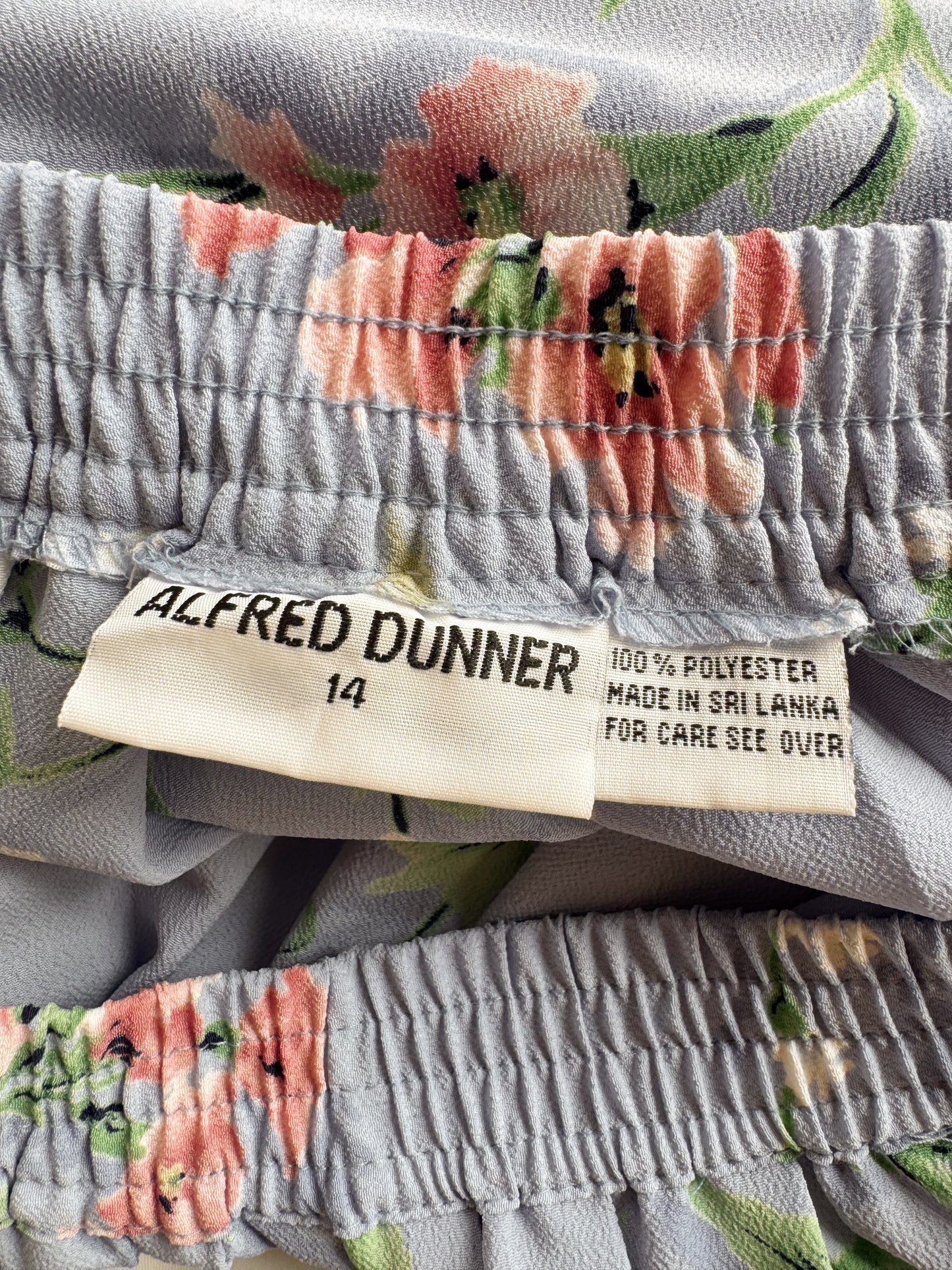 Floral 90s Pleated Midi Skirt (28")