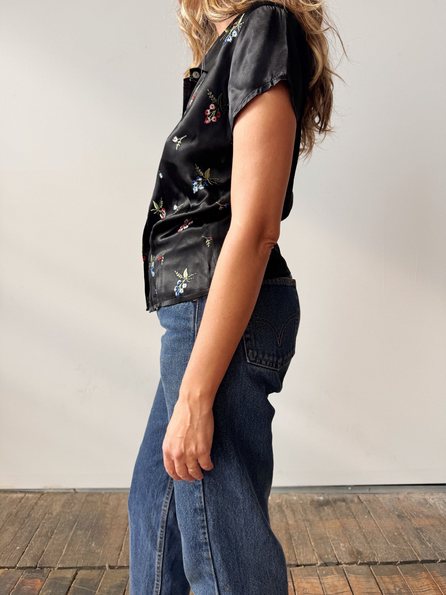 90s XOXO Sateen Floral Embroidered Top (S)