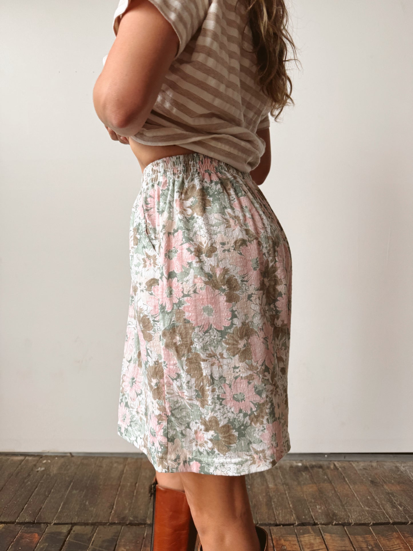 Floral 90s Shenanigans Elastic Shorts (25")