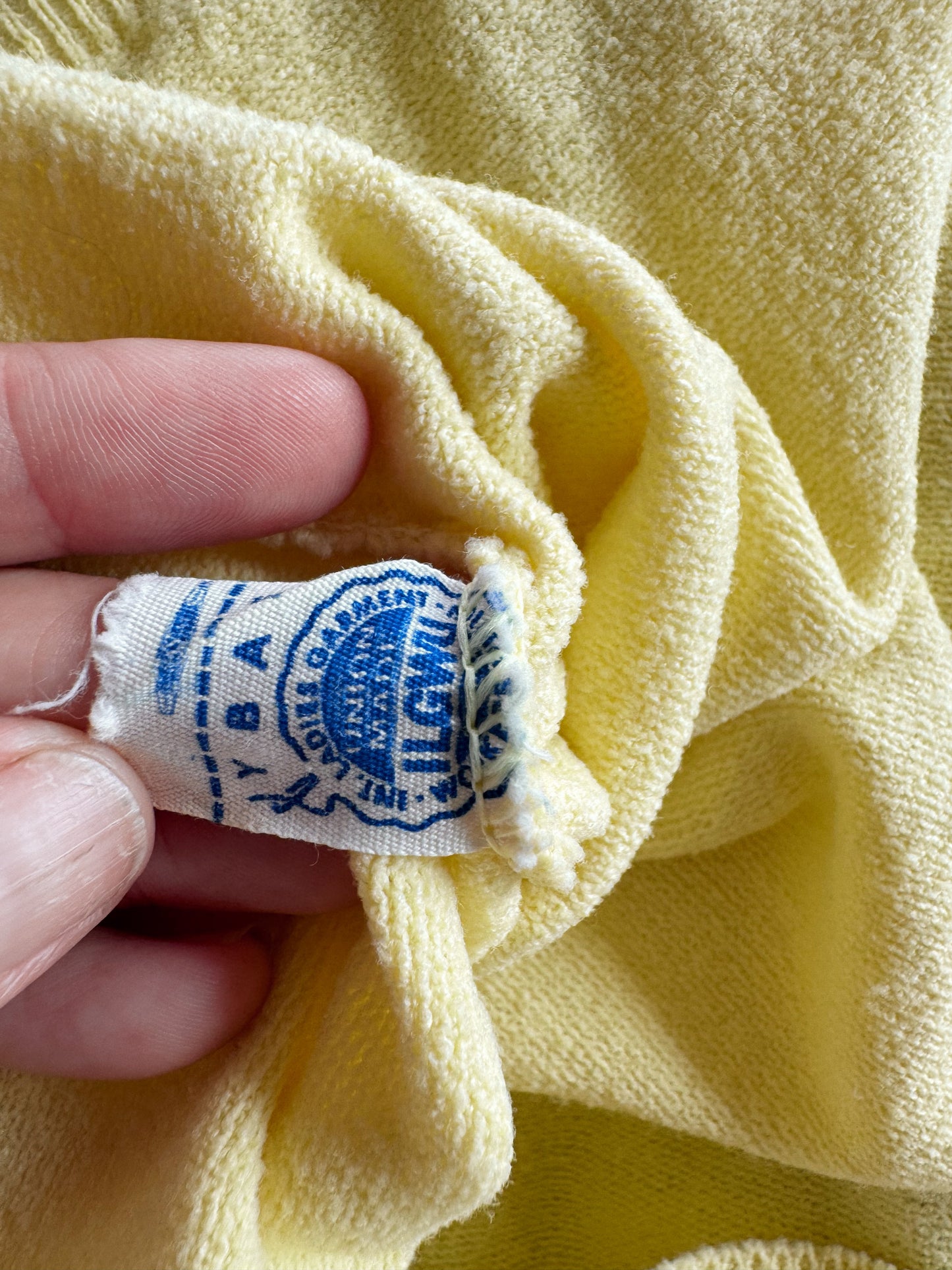 Butter Yellow Bucle Sleeveless 70s Top (M)