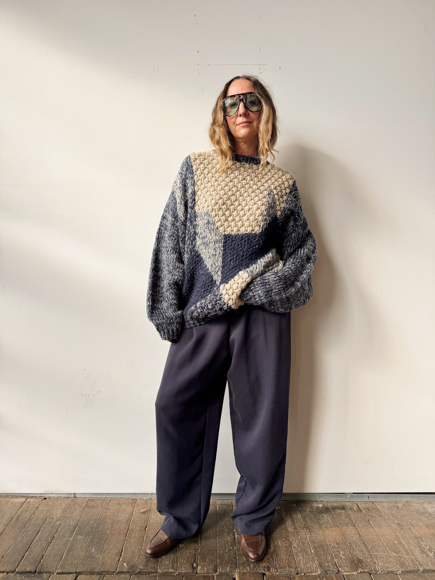 Vintage 90s Navy and Beige Geometric Crewneck Sweater (L)