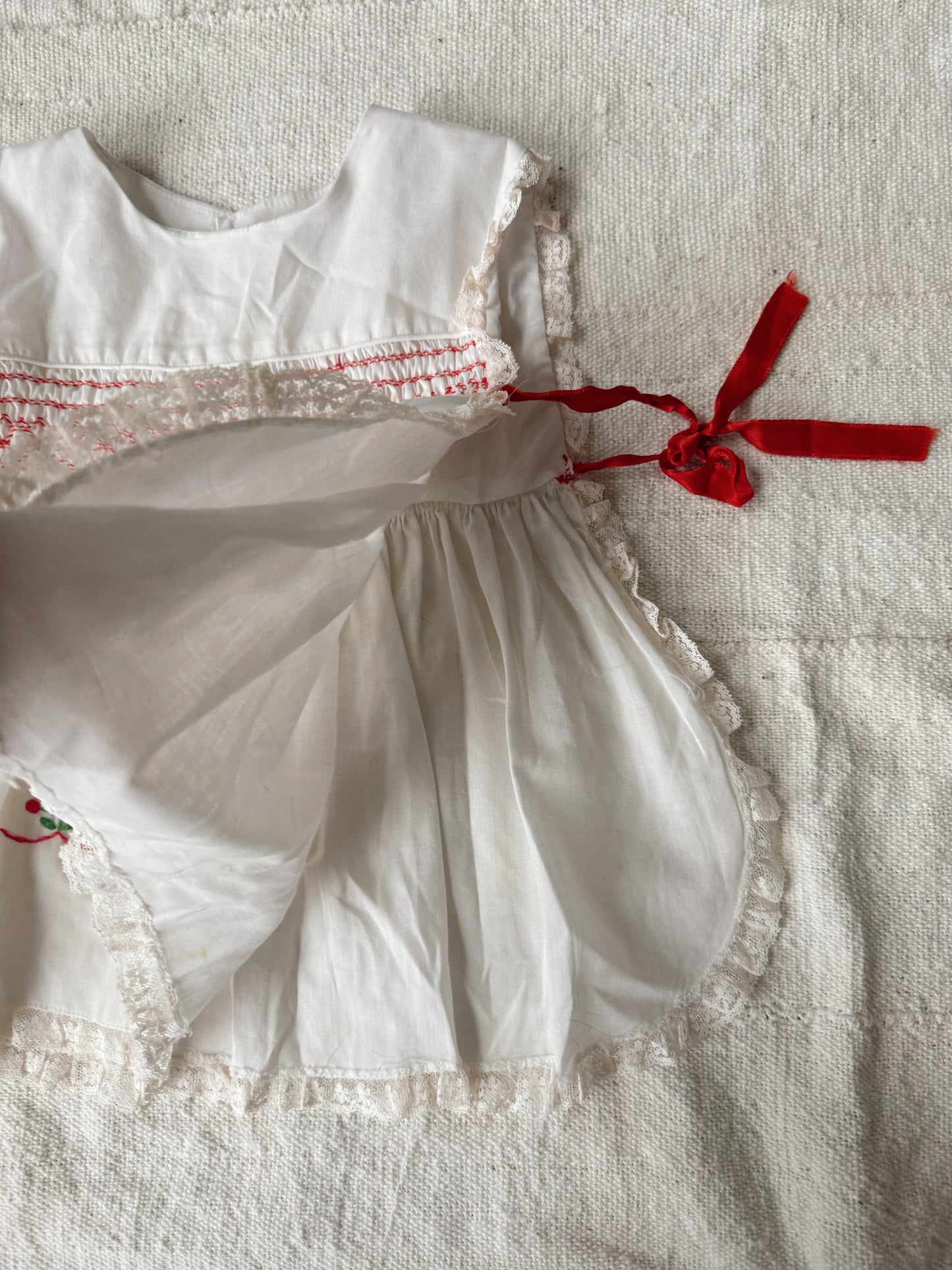 60s Apron Embroidered Top with Ribbon Ties (2T)