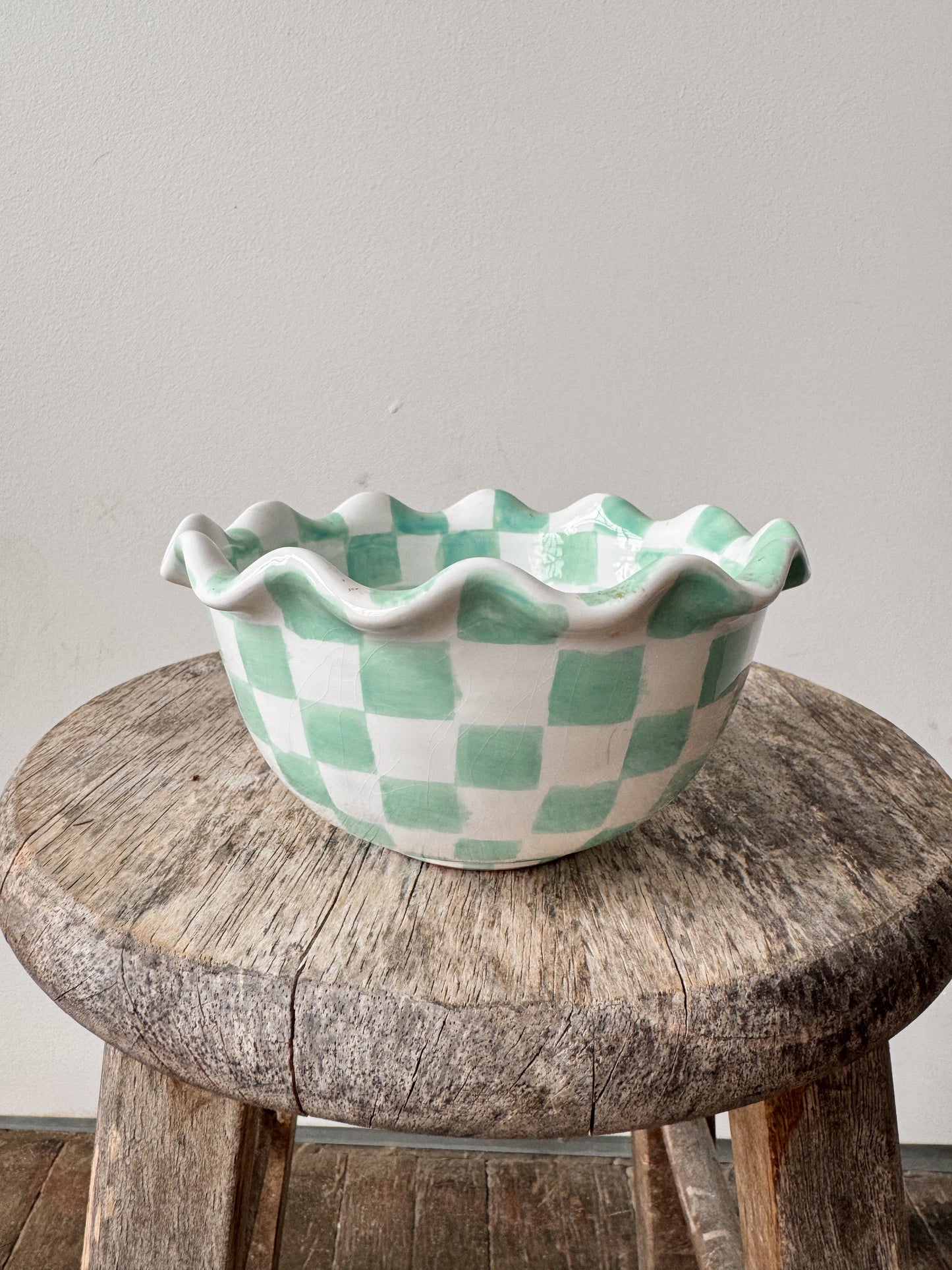 Gingham Scalloped Bowl