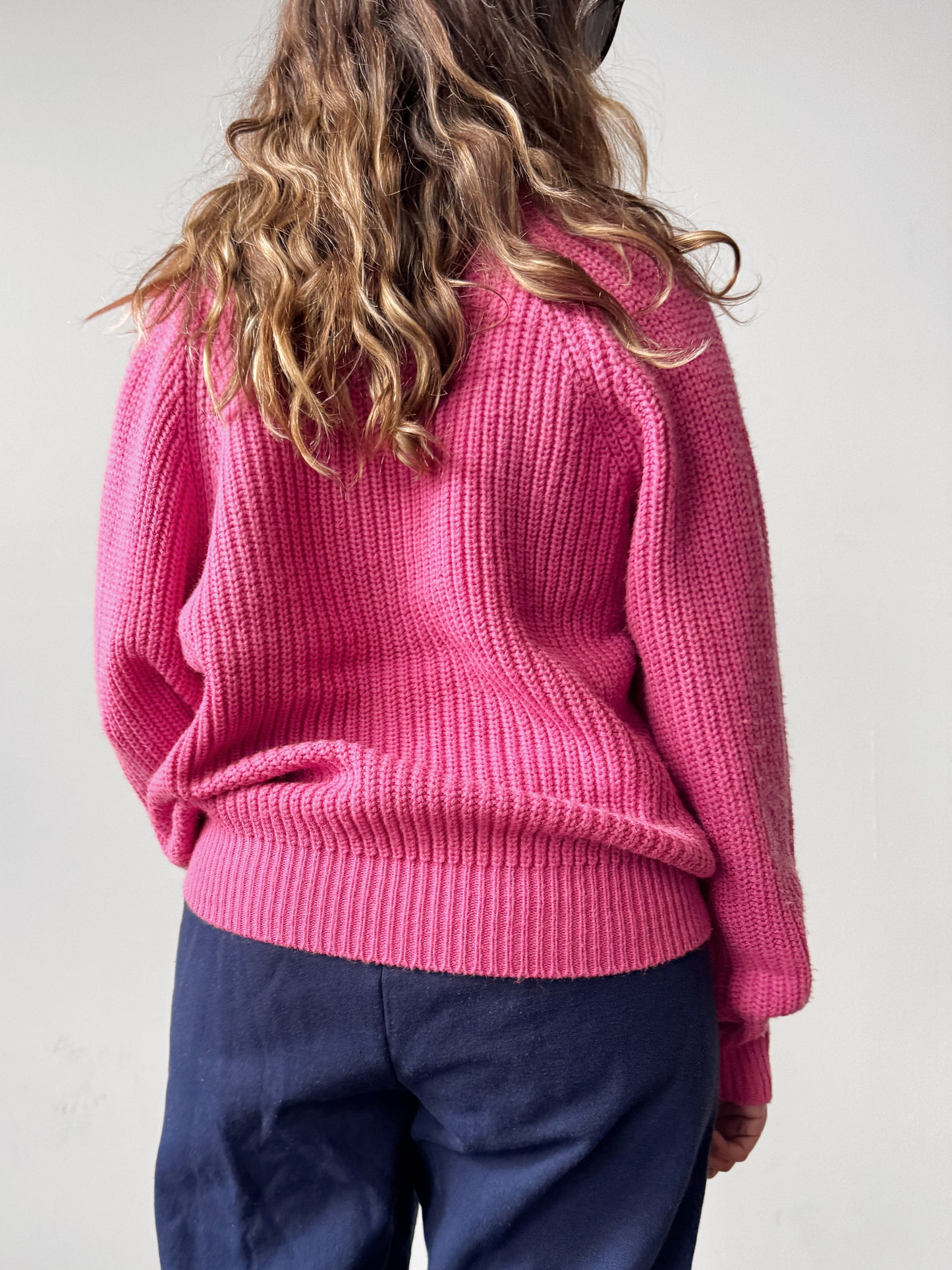 V-neck 80s Pink Knit Sweater (L)