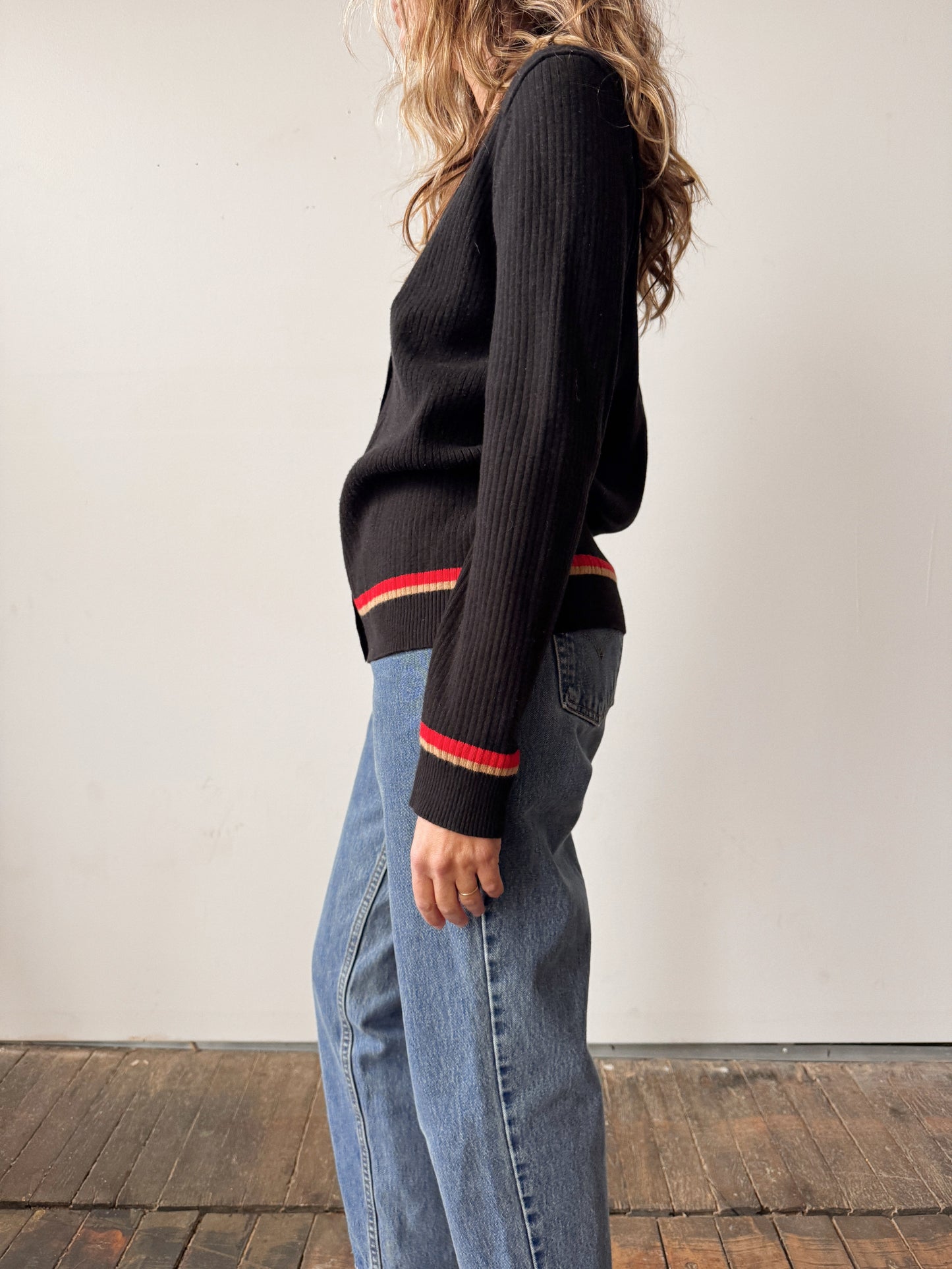 Ribbed 00s Collegiate Cardigan (M)