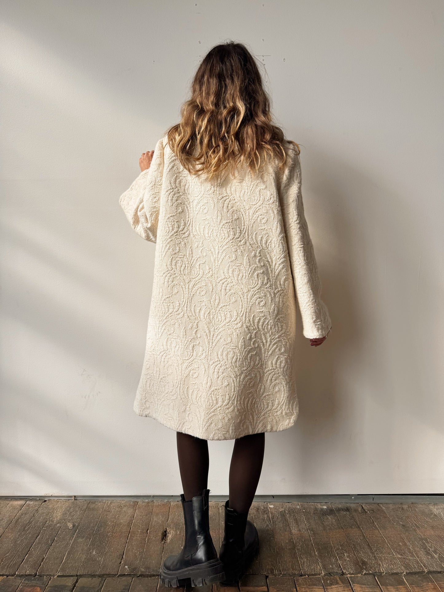 Ivory Bead and Texture Duster Coat, Contemproary (L)