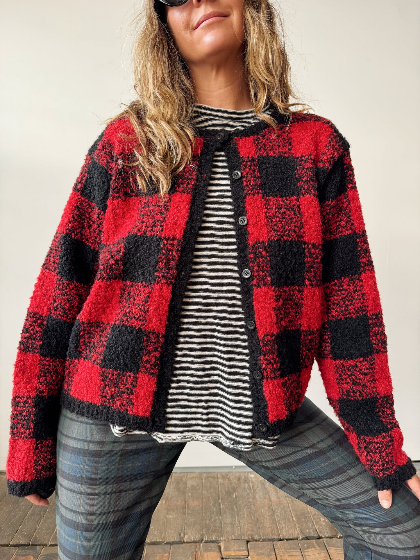 Buffalo Plaid 90s Boucle Cardigan Sweater (M)